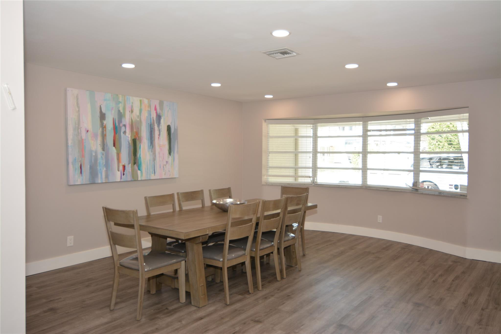 HOLLYWOOD HILLS NORTH SEC ONE - Residential Lease