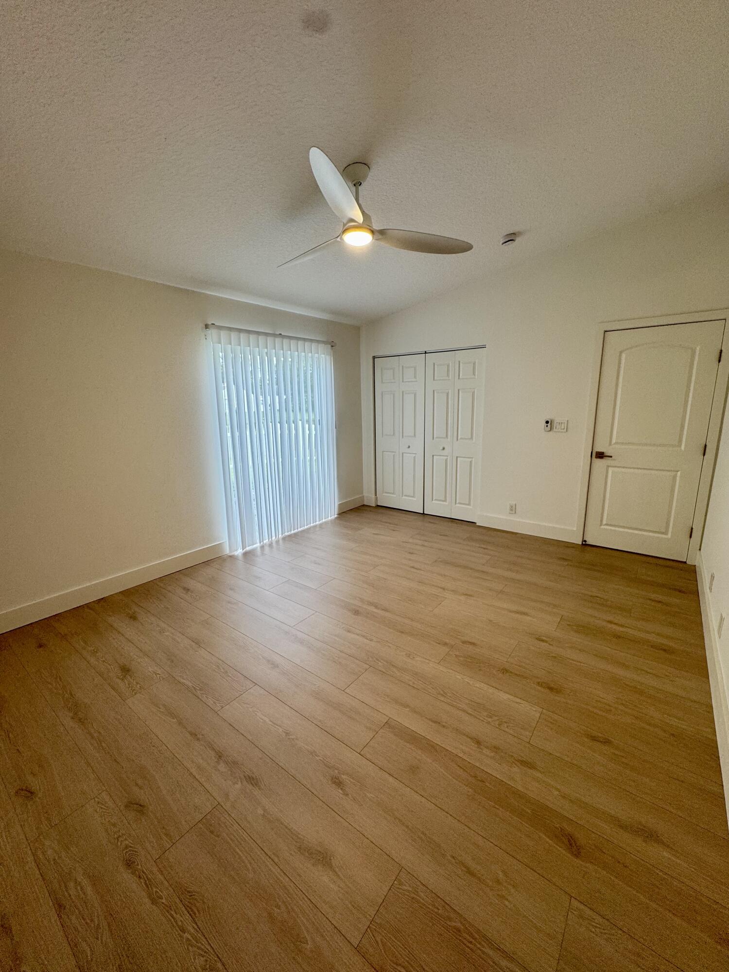 BOYNTON LAKES PL 6 - Residential Lease