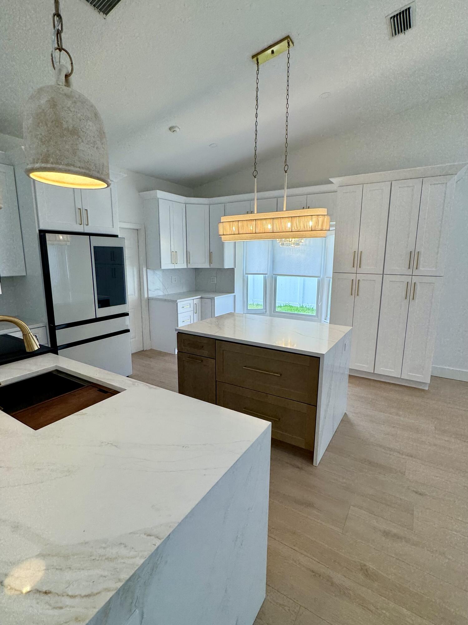 BOYNTON LAKES PL 6 - Residential Lease