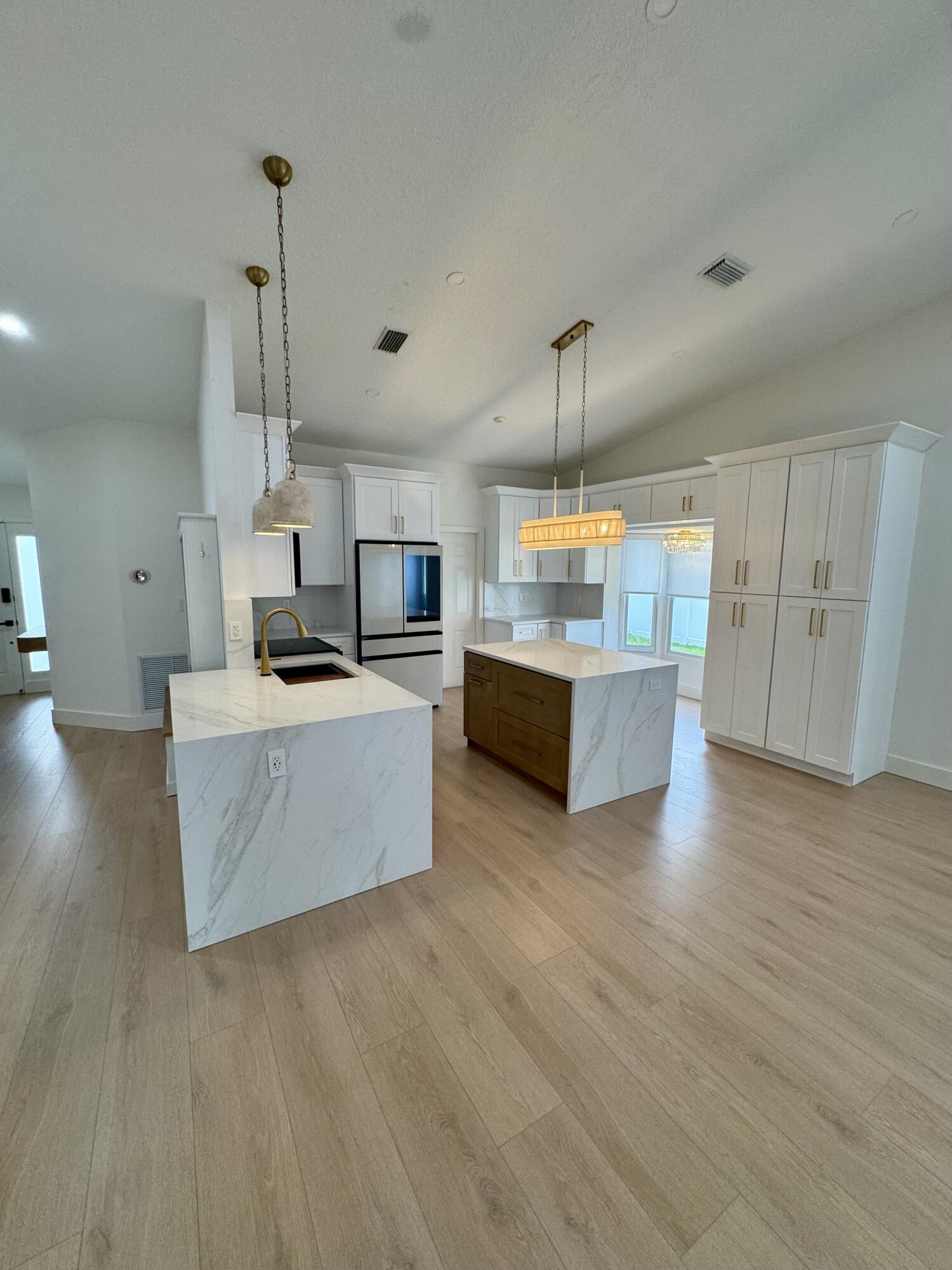 BOYNTON LAKES PL 6 - Residential Lease