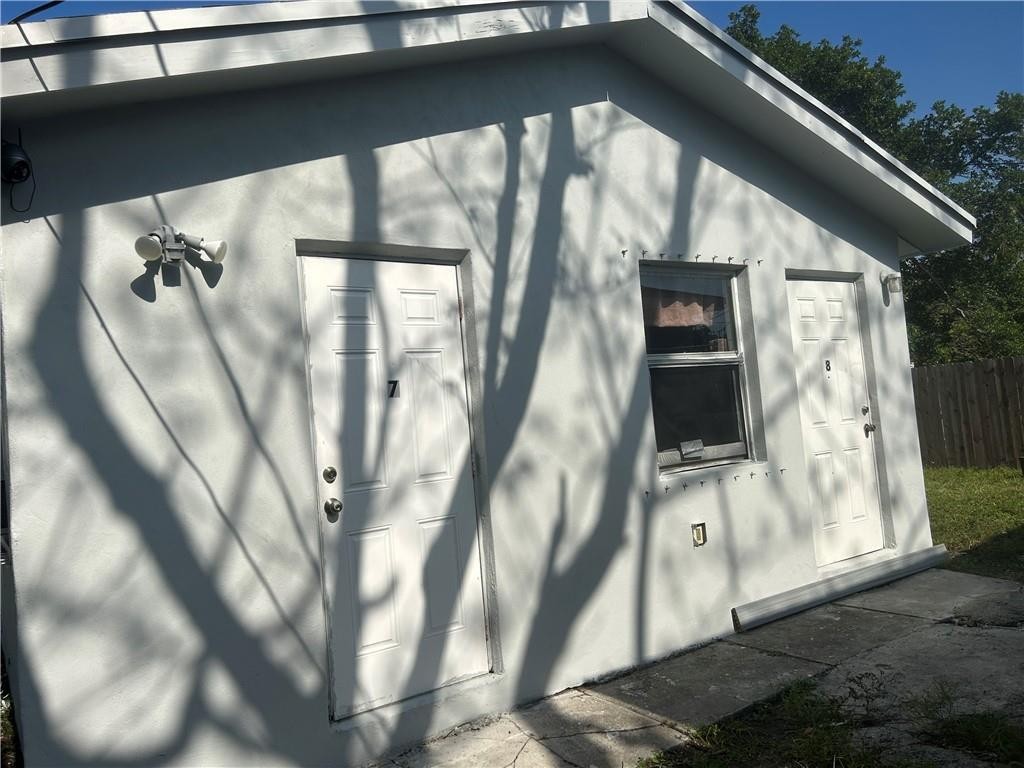 Hollywood Little Ranches - Residential Income