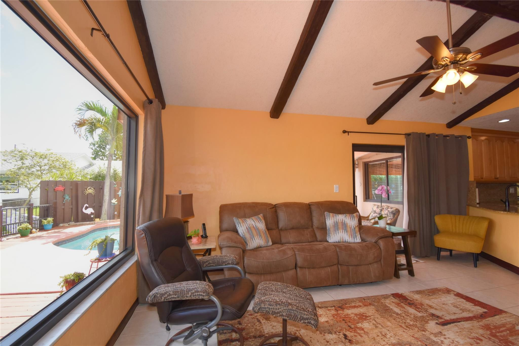 ROYAL PALM LAKE ESTATES - Residential