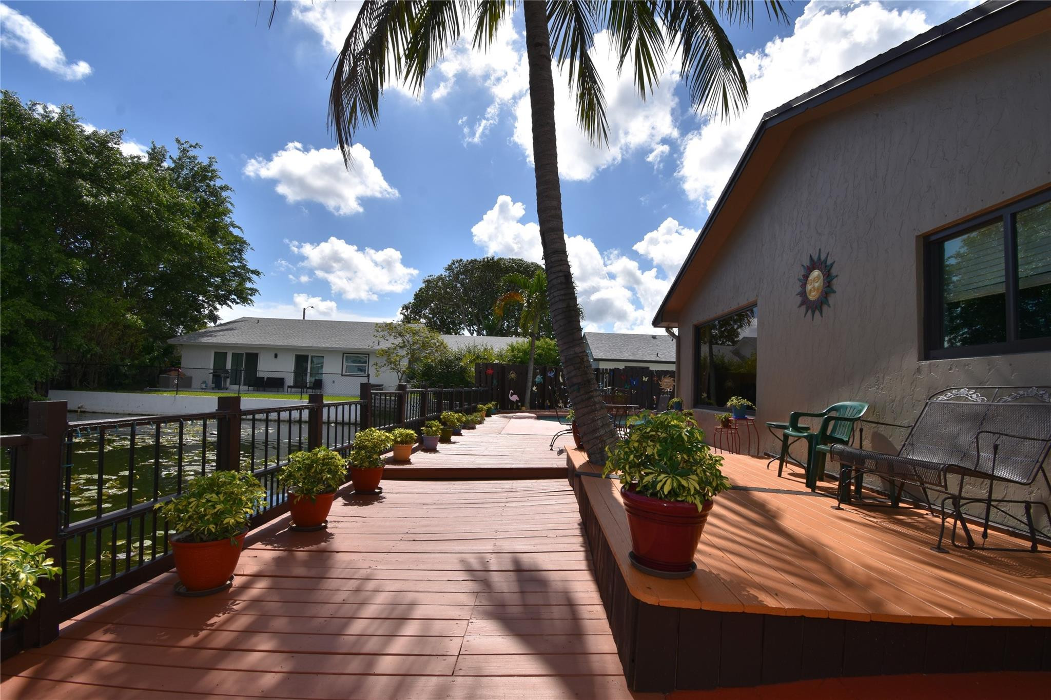 ROYAL PALM LAKE ESTATES - Residential