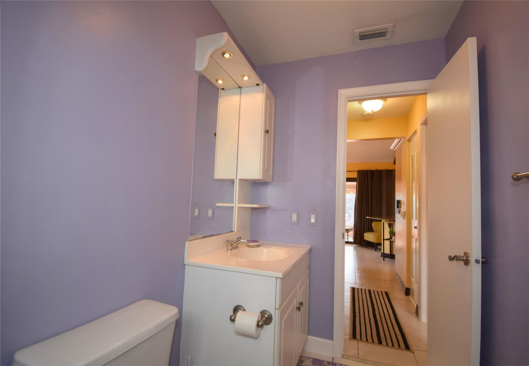 ROYAL PALM LAKE ESTATES - Residential