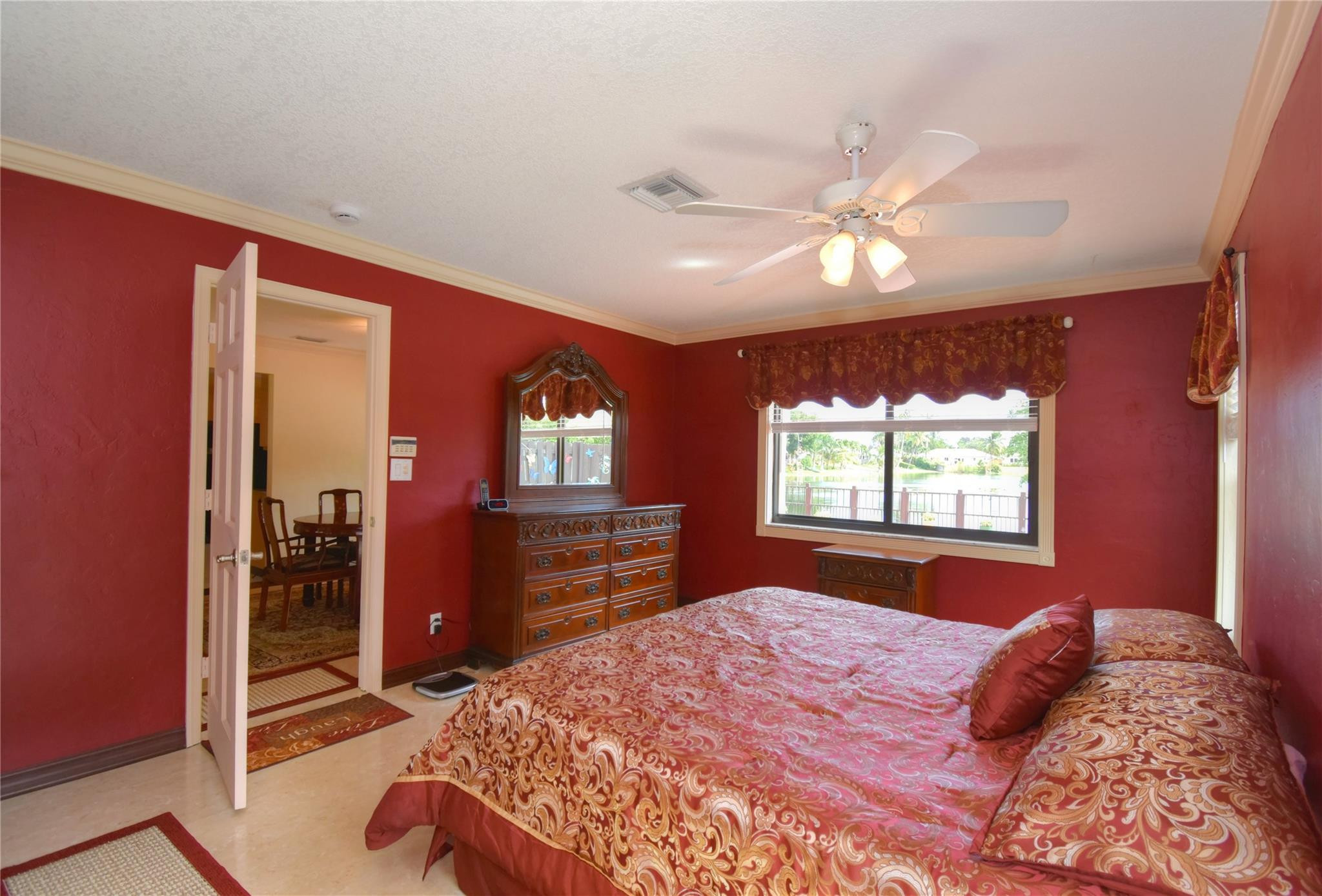 ROYAL PALM LAKE ESTATES - Residential