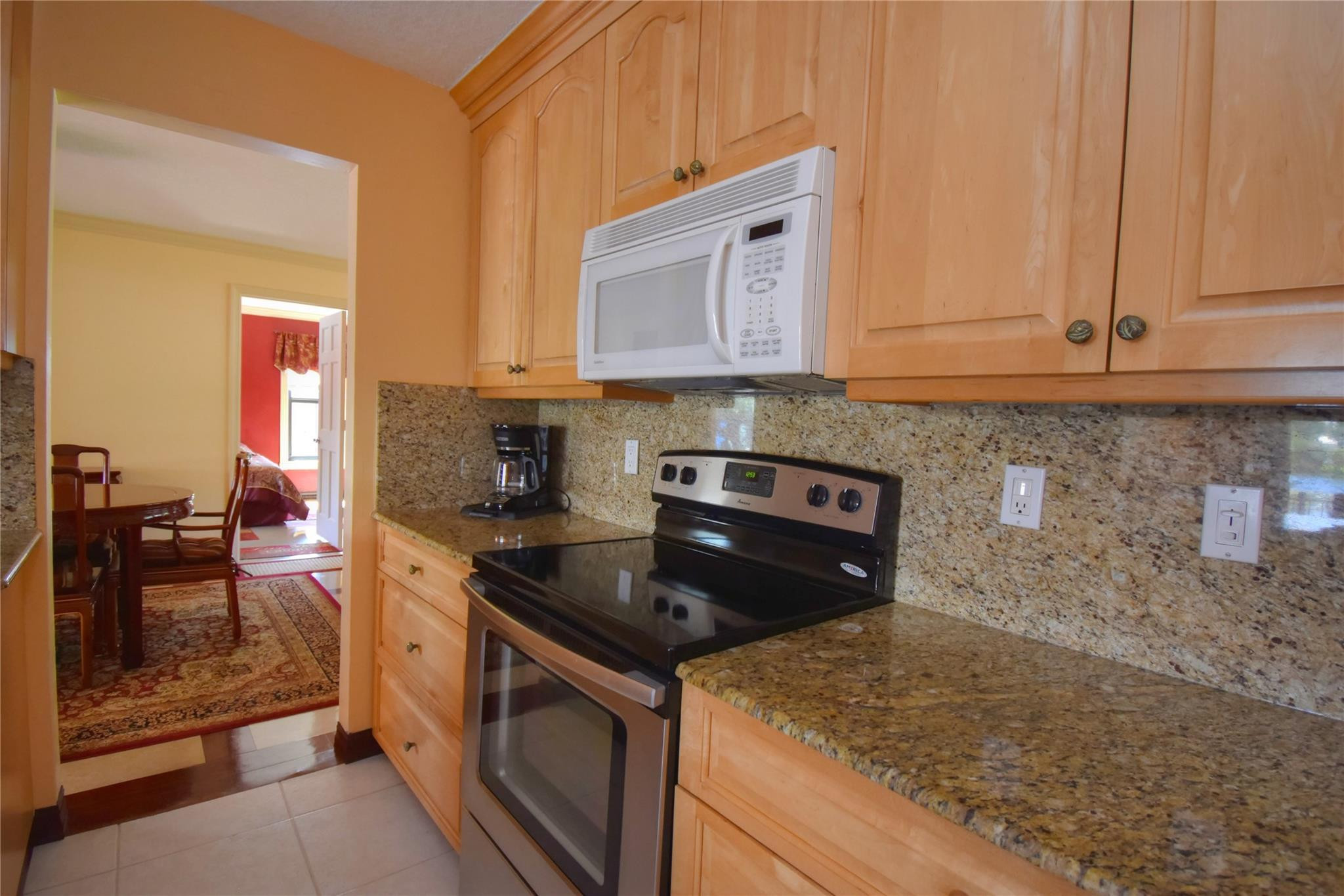 ROYAL PALM LAKE ESTATES - Residential