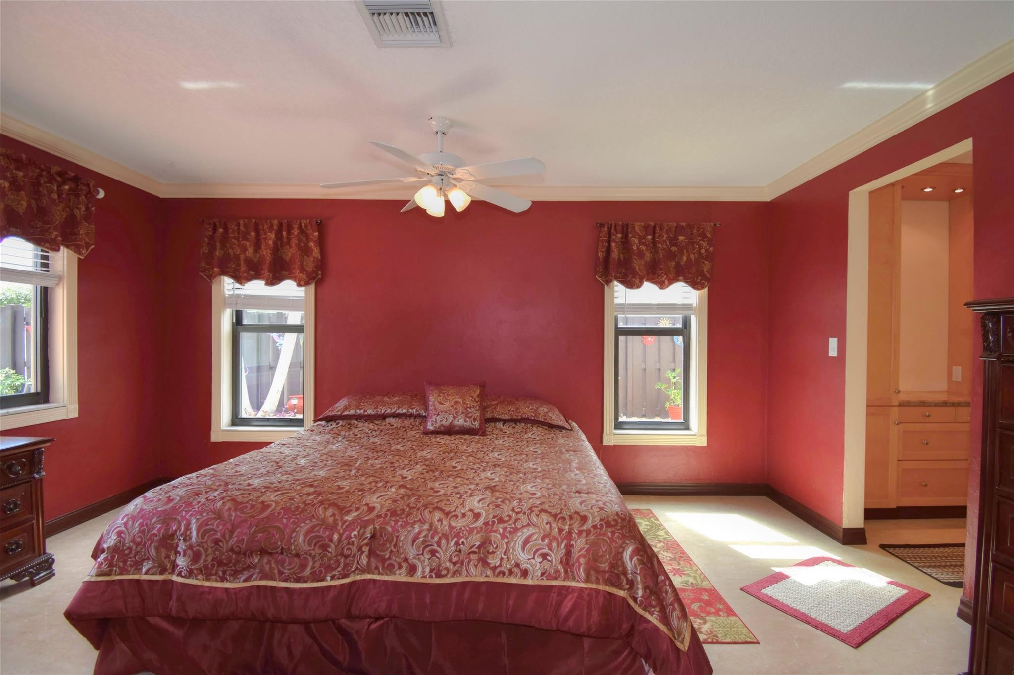ROYAL PALM LAKE ESTATES - Residential