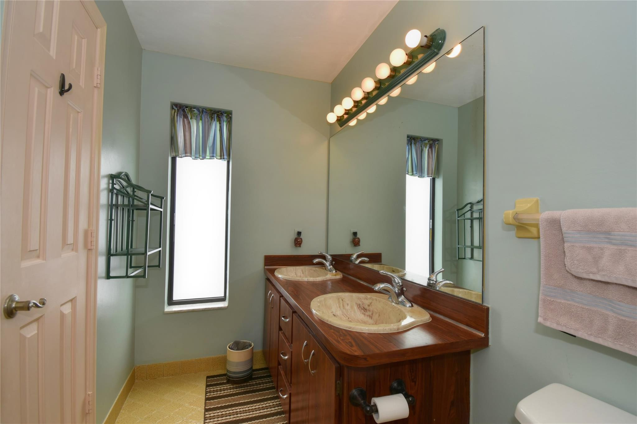 ROYAL PALM LAKE ESTATES - Residential