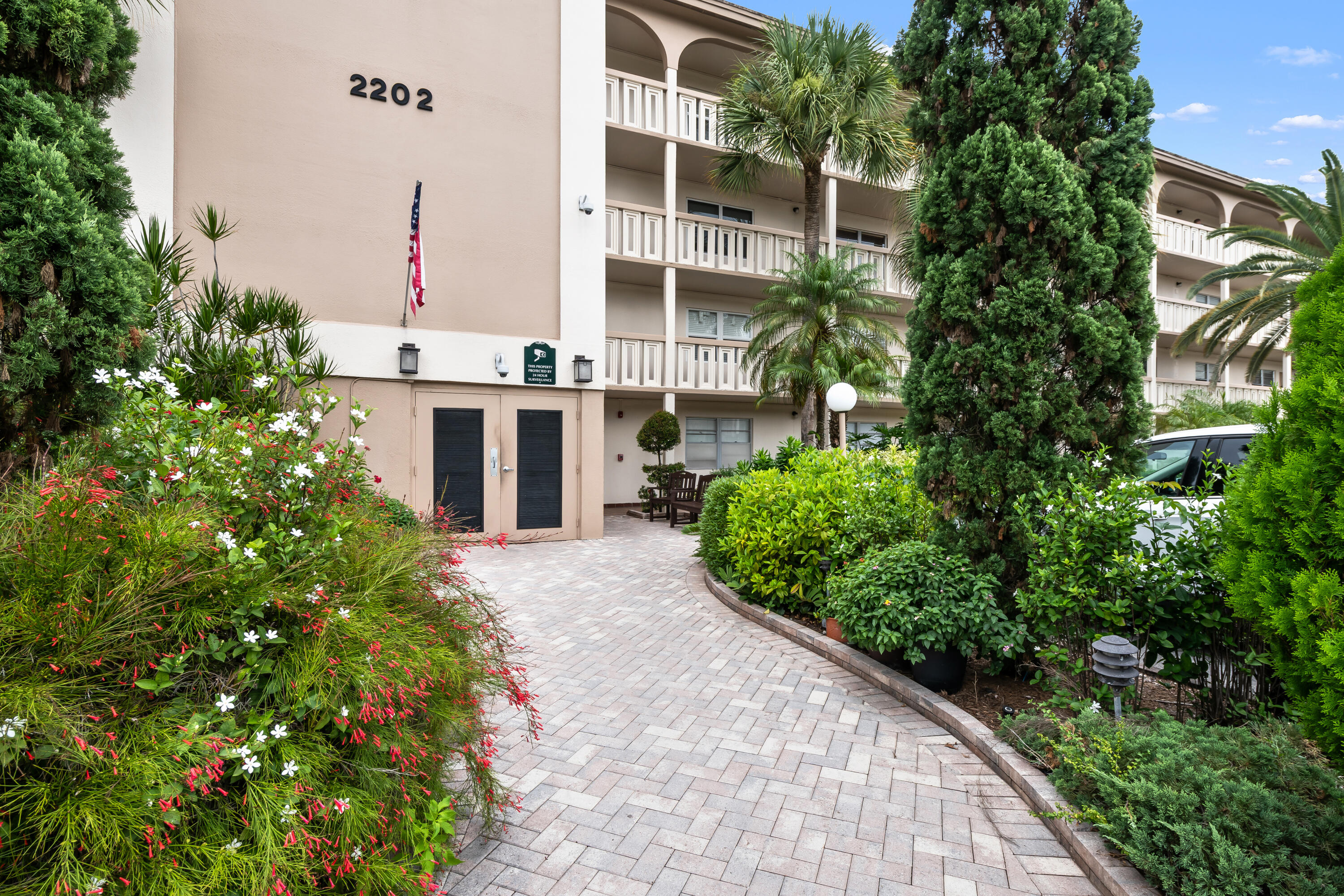 LUCAYA VILLAGE 2-A CONDO - Residential