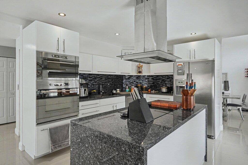 SPINNAKER BAY AT LAKE CHARLESTON - Residential