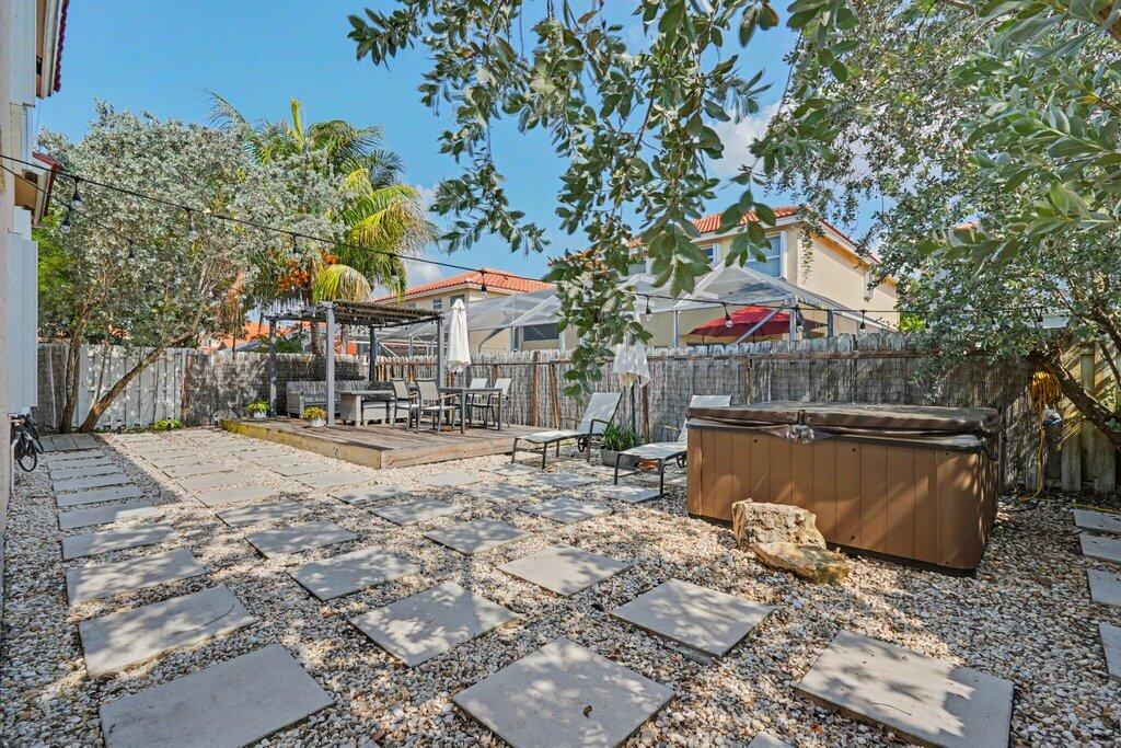 SPINNAKER BAY AT LAKE CHARLESTON - Residential