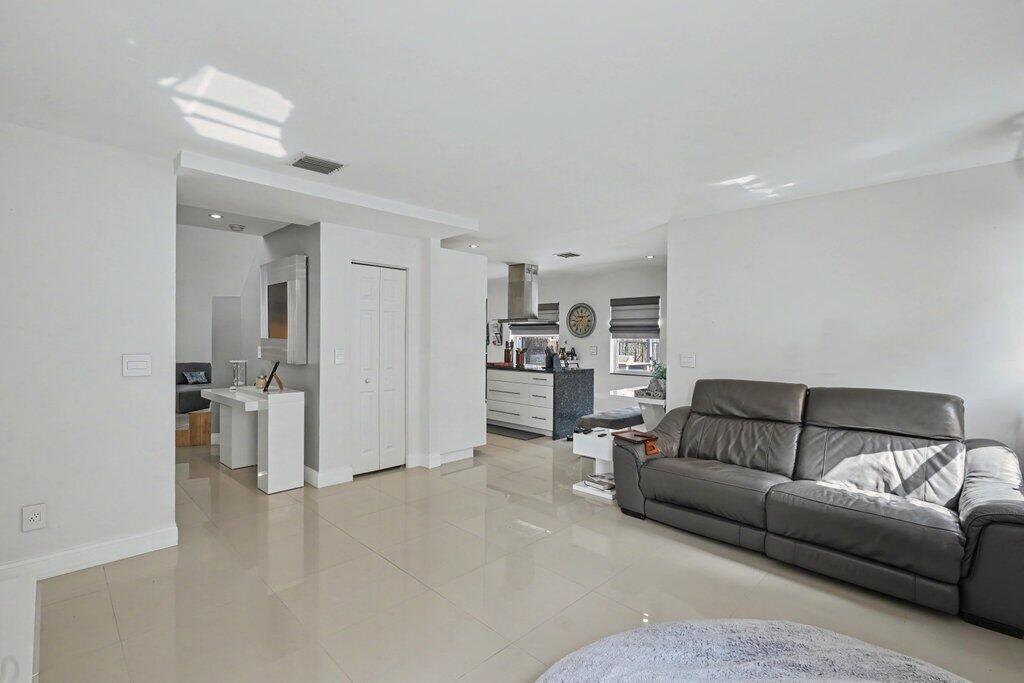 SPINNAKER BAY AT LAKE CHARLESTON - Residential