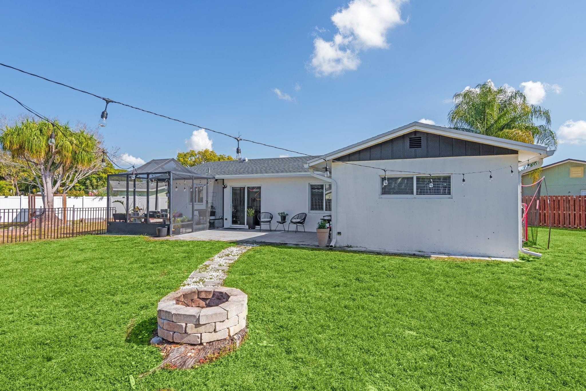 Palm-Aire Village Sec 3 - Residential