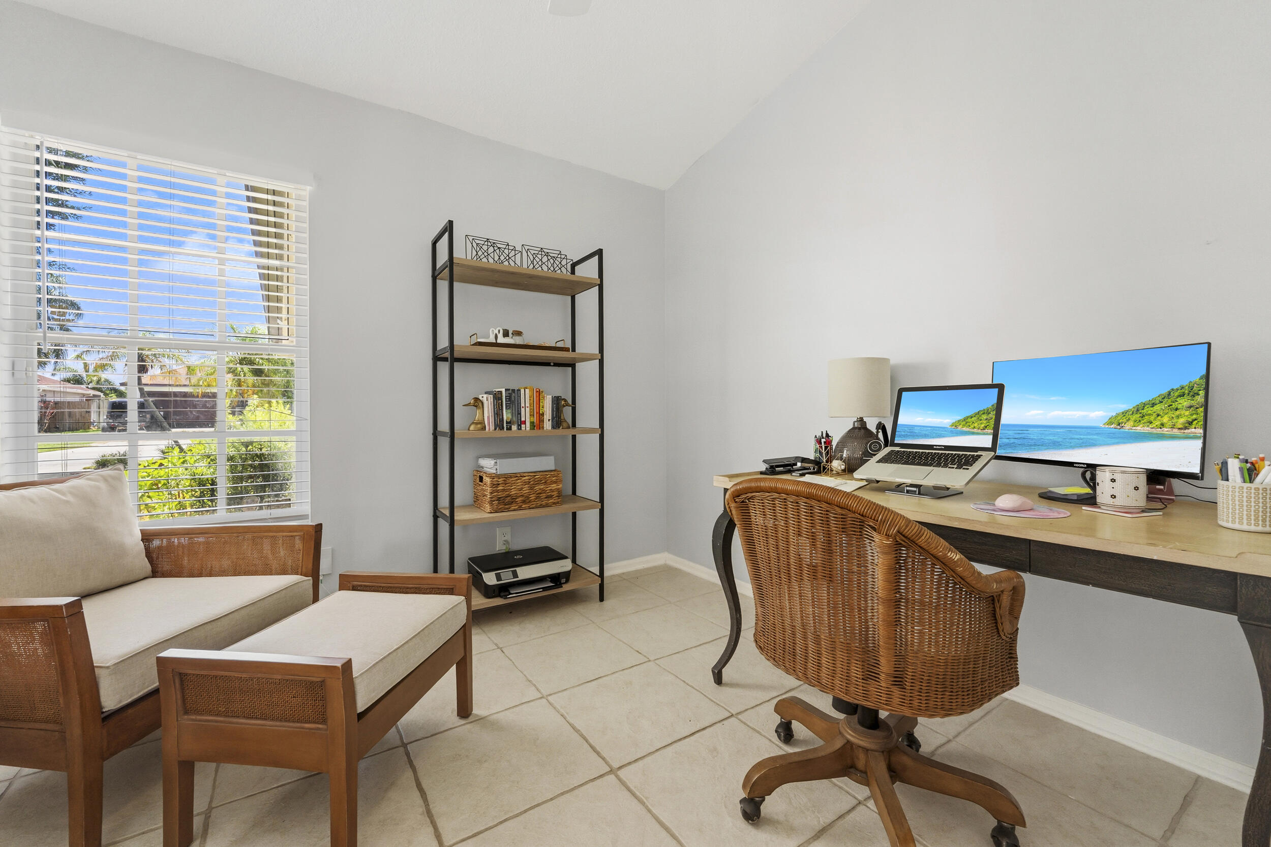 RAINBOW LAKES TR B PH 1 - Residential