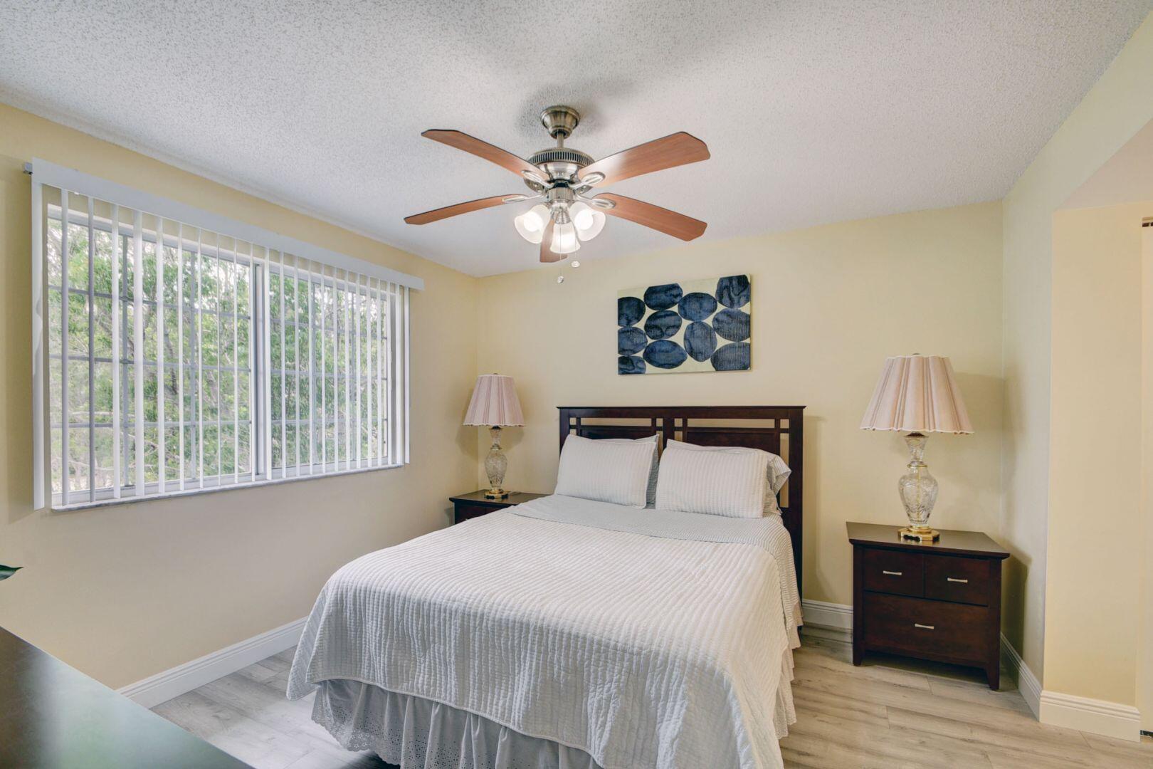 GRAND VIEW AT CRESTWOOD CONDO - Residential
