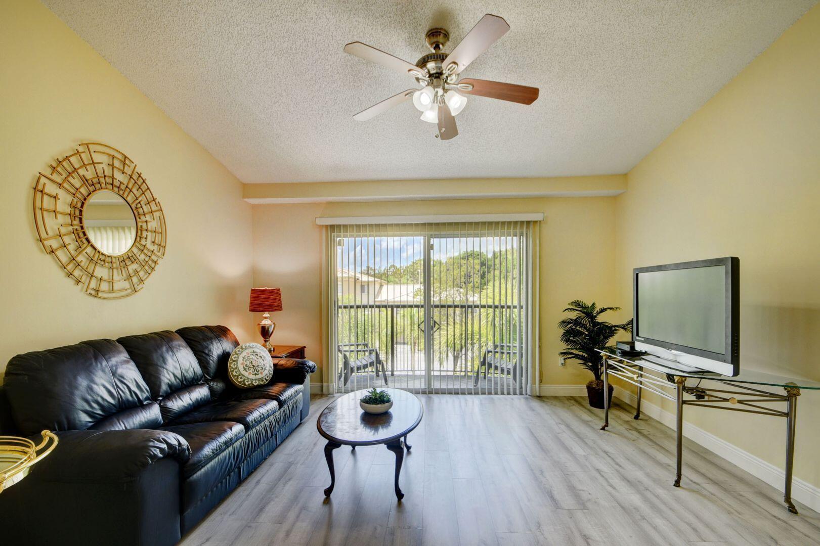 GRAND VIEW AT CRESTWOOD CONDO - Residential