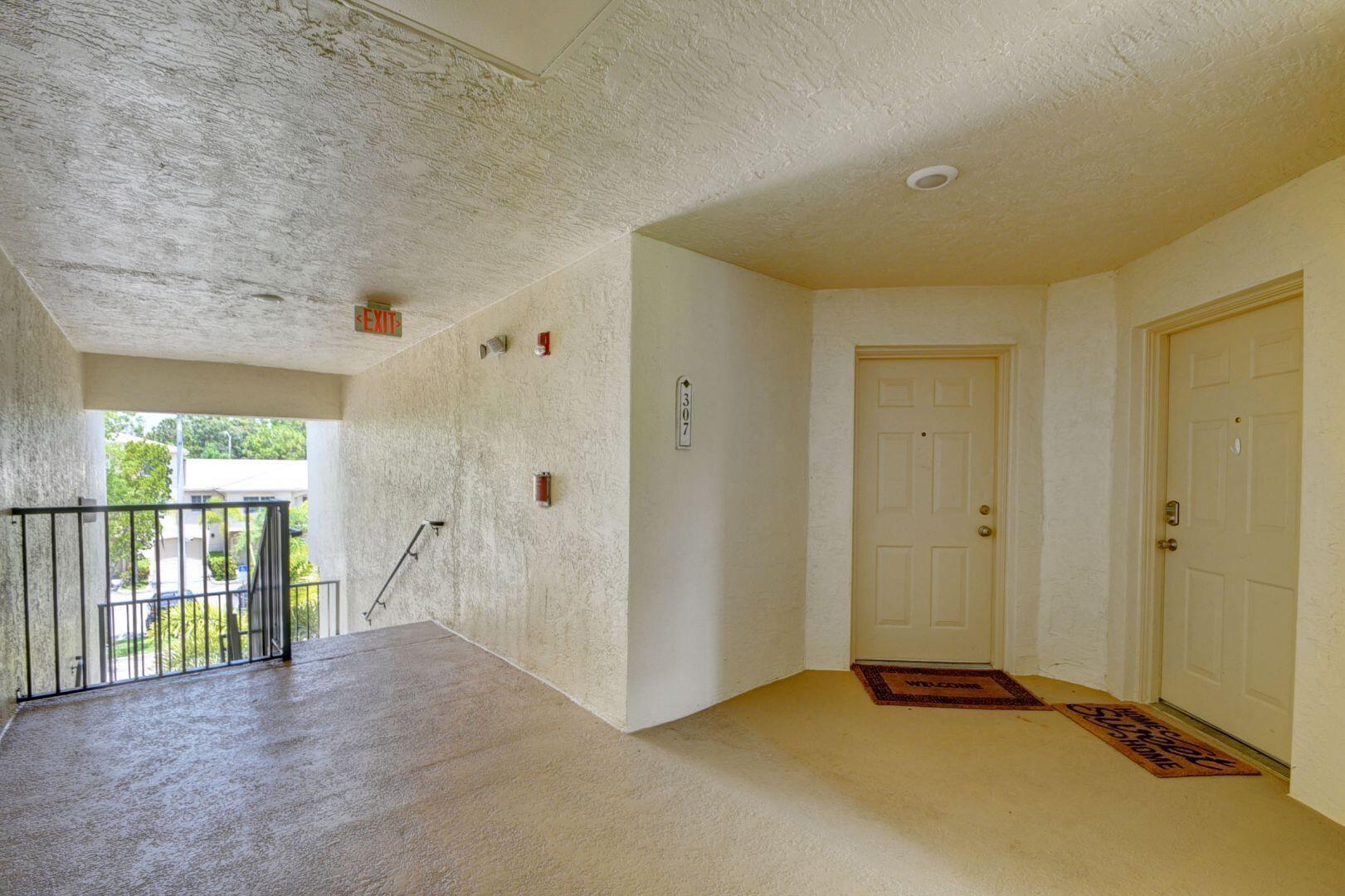 GRAND VIEW AT CRESTWOOD CONDO - Residential