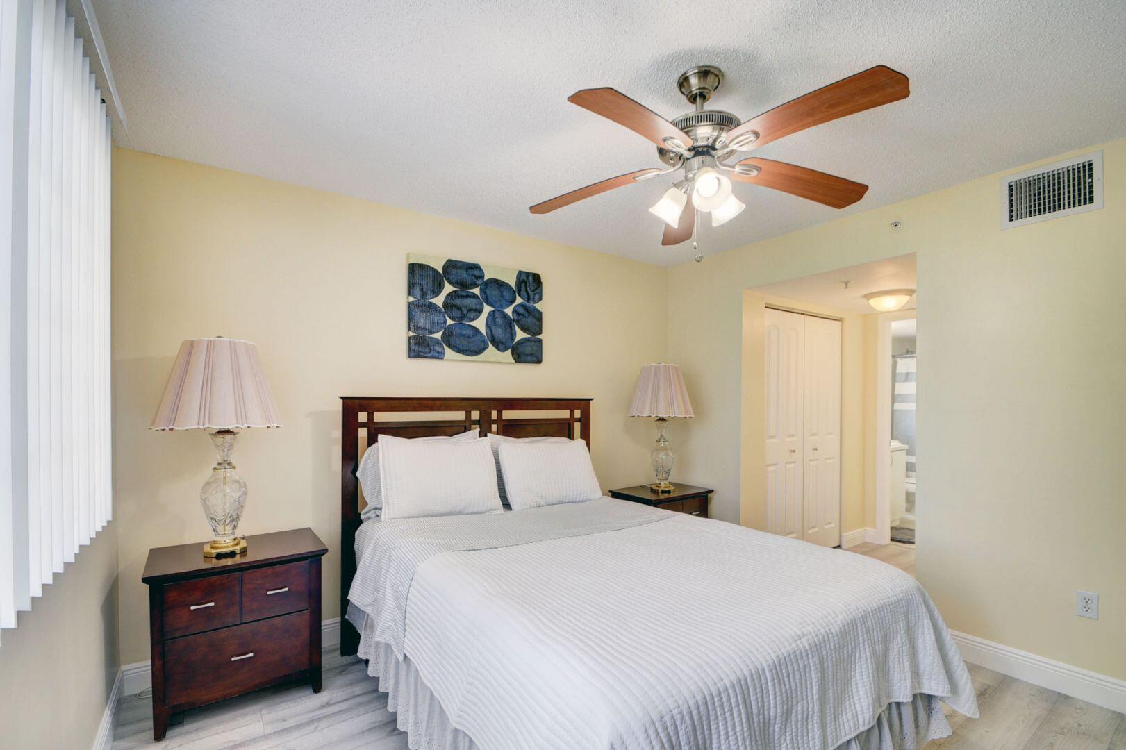 GRAND VIEW AT CRESTWOOD CONDO - Residential