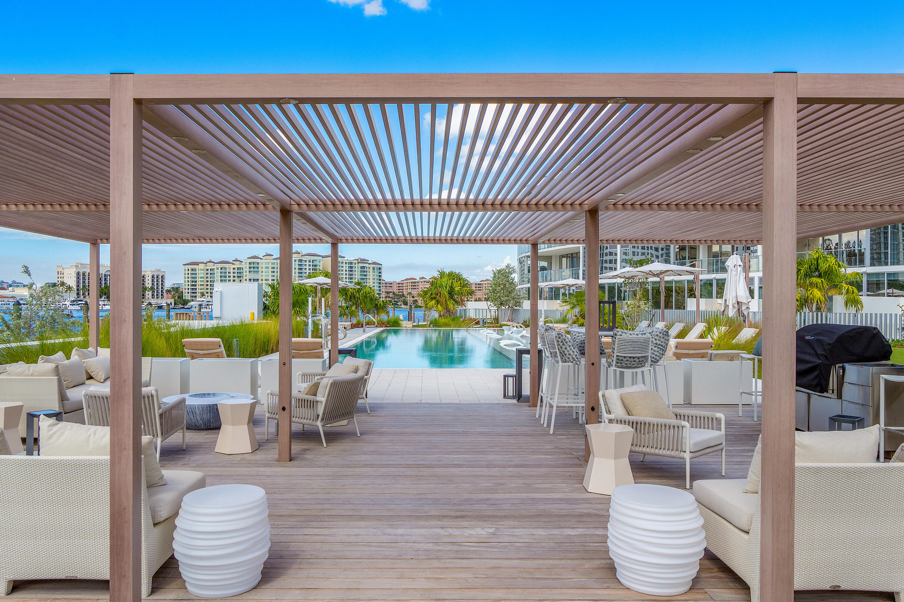BOCA BEACH RESIDENCES - Residential