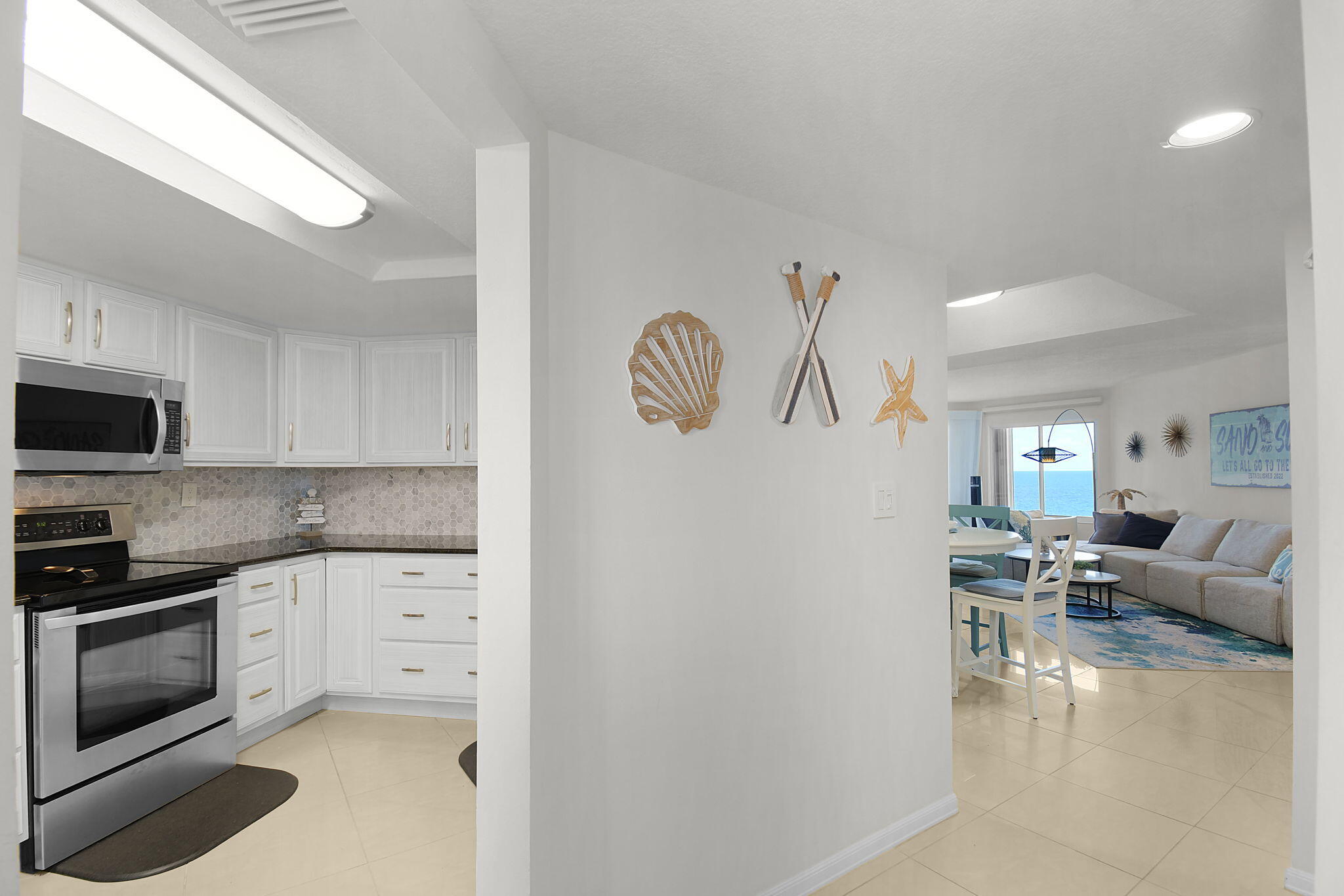 HIBISCUS BY THE SEA CONDOMINIUM - Residential
