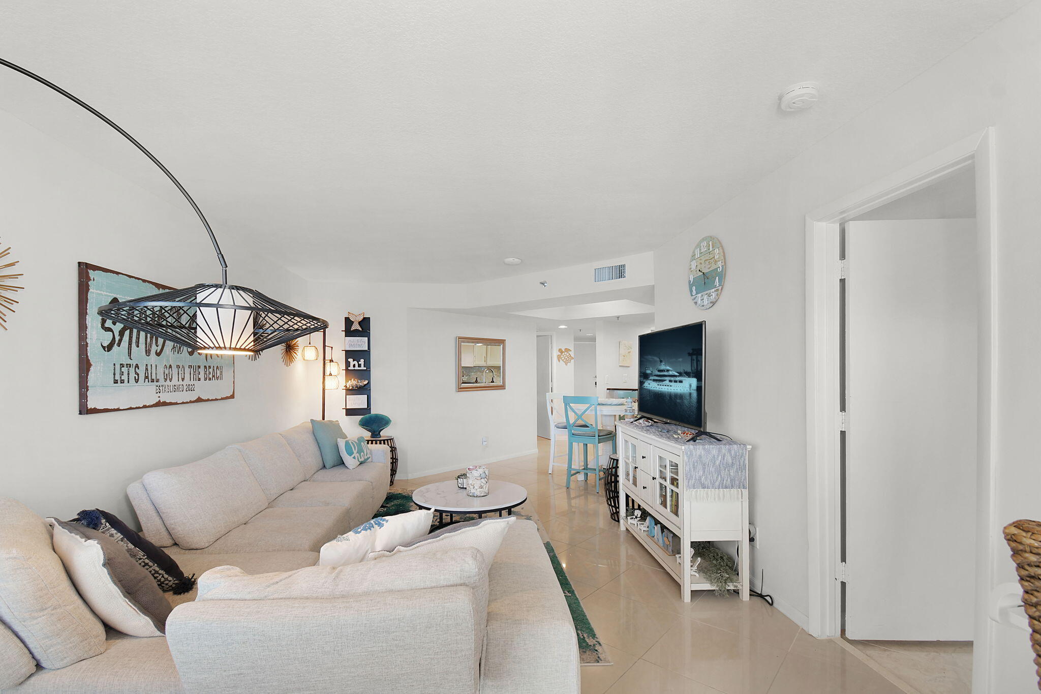 HIBISCUS BY THE SEA CONDOMINIUM - Residential