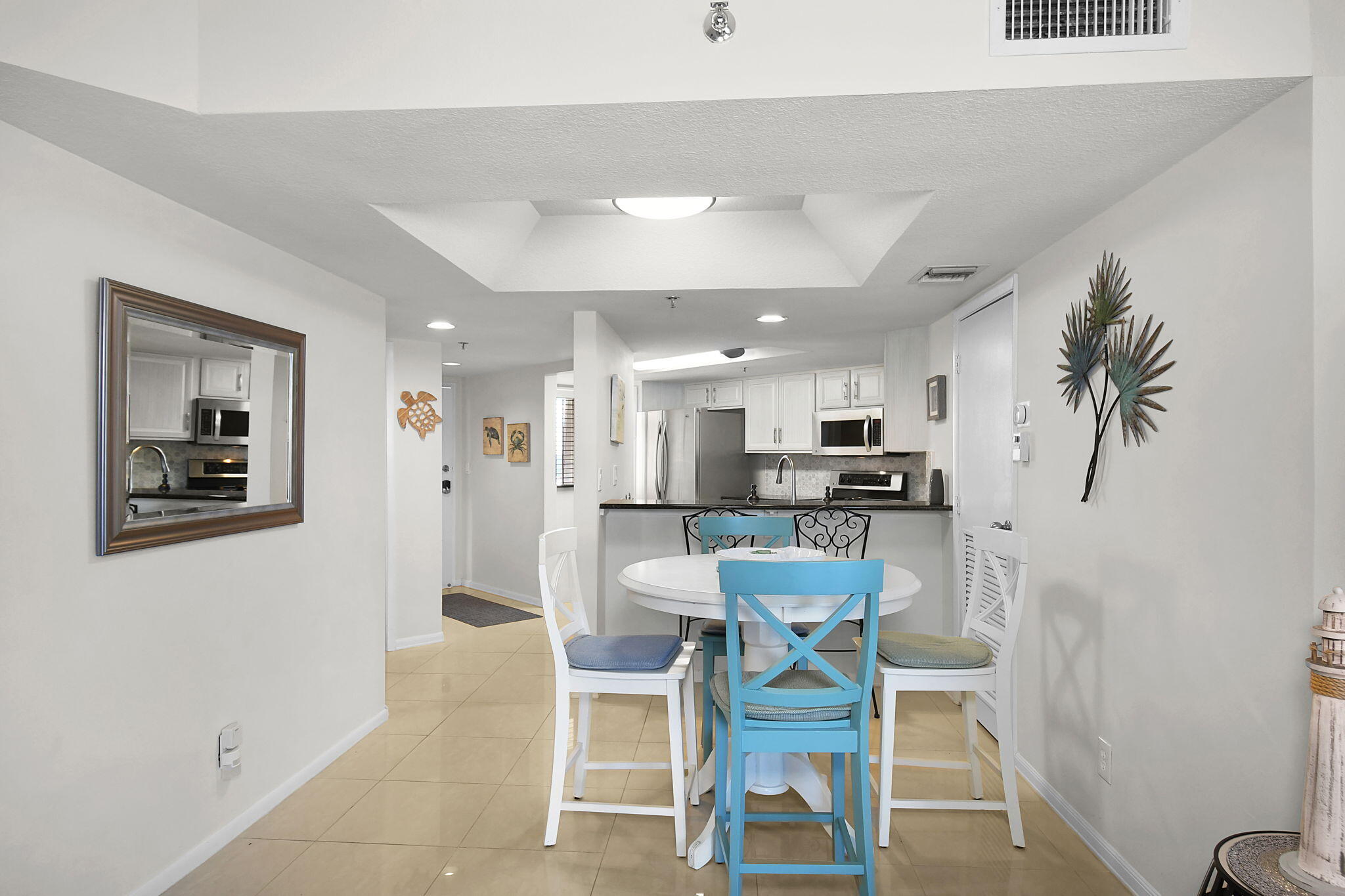 HIBISCUS BY THE SEA CONDOMINIUM - Residential