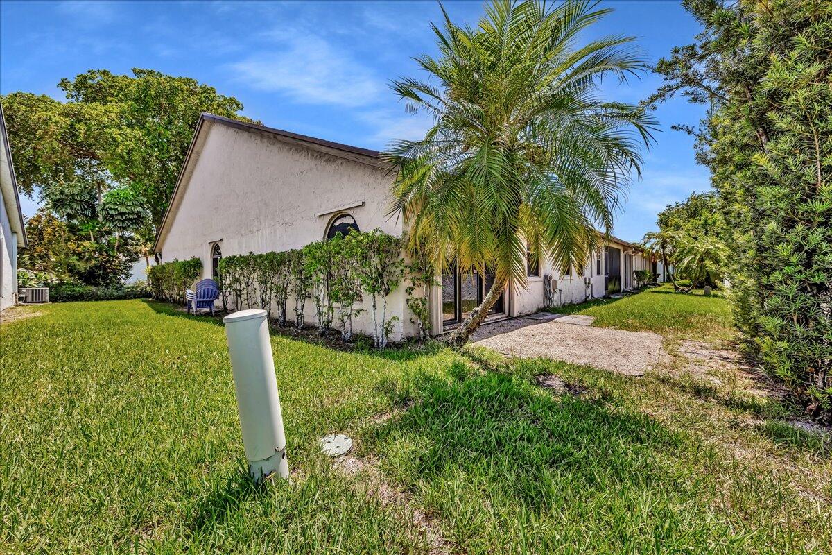 SPRING LAKE VILLAS - Residential