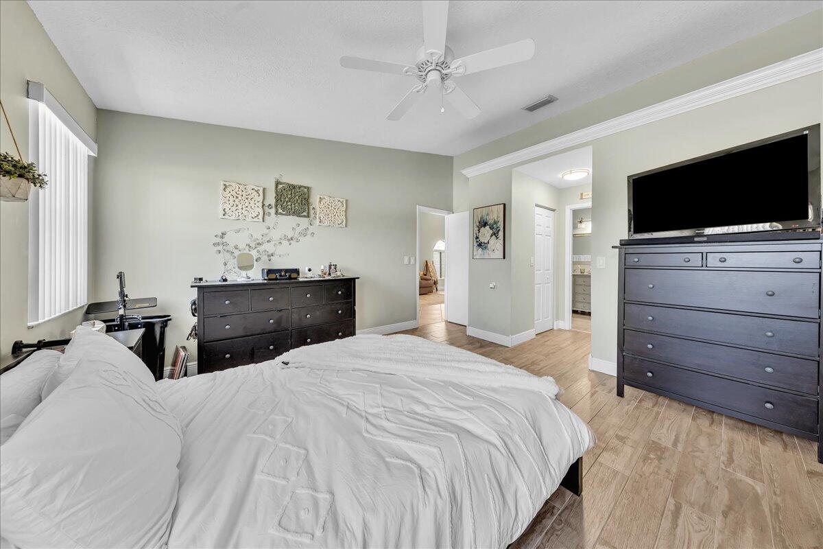 SPRING LAKE VILLAS - Residential
