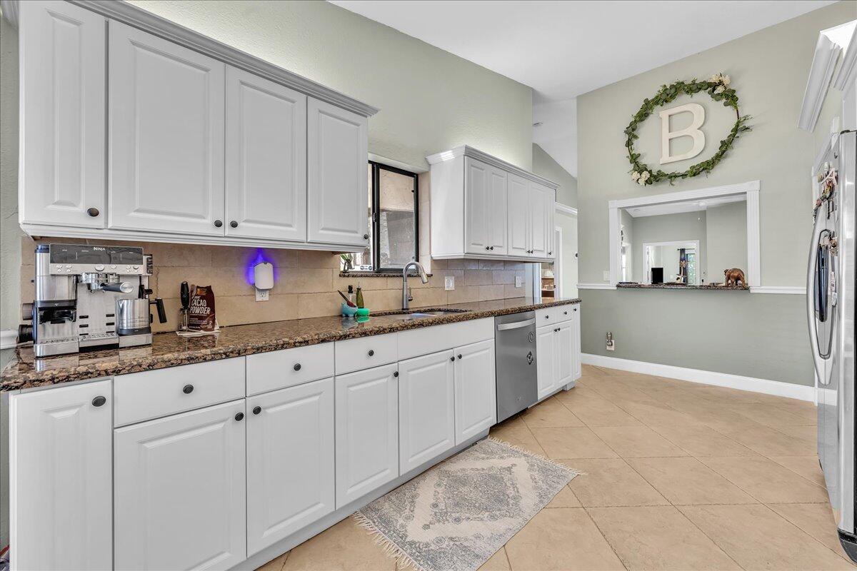 SPRING LAKE VILLAS - Residential