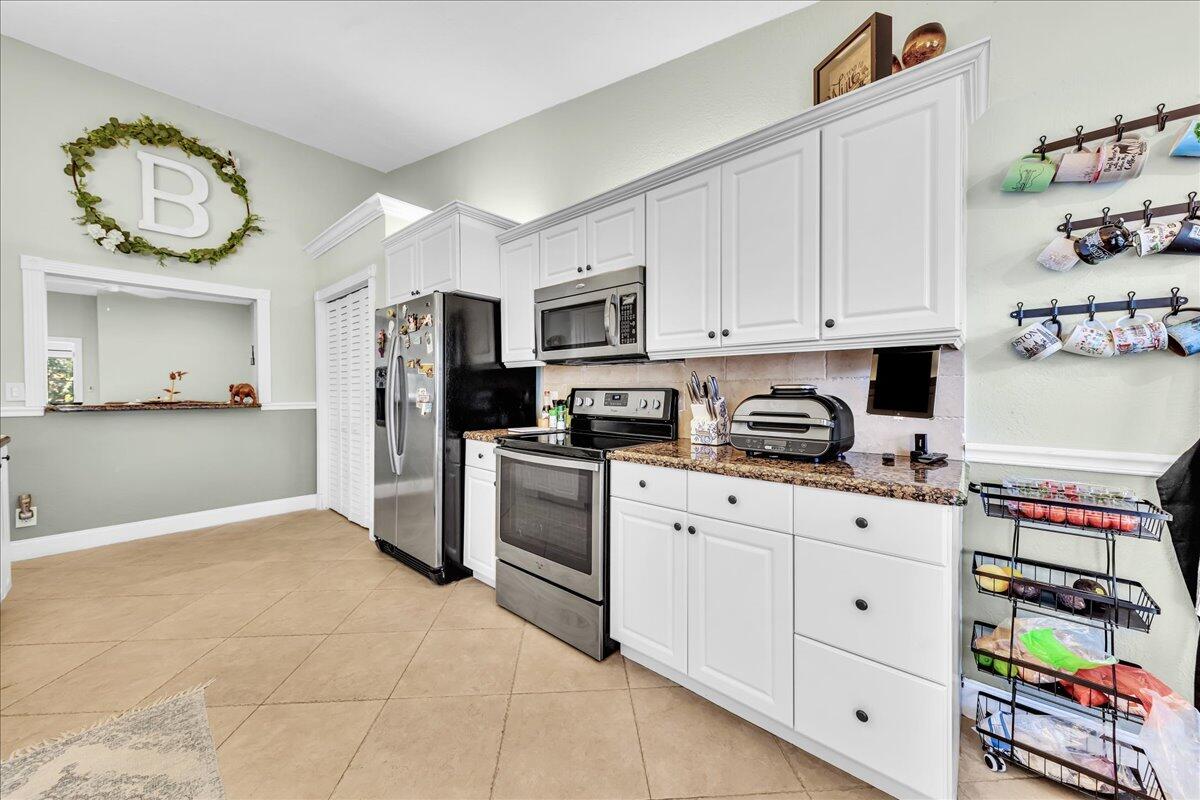 SPRING LAKE VILLAS - Residential