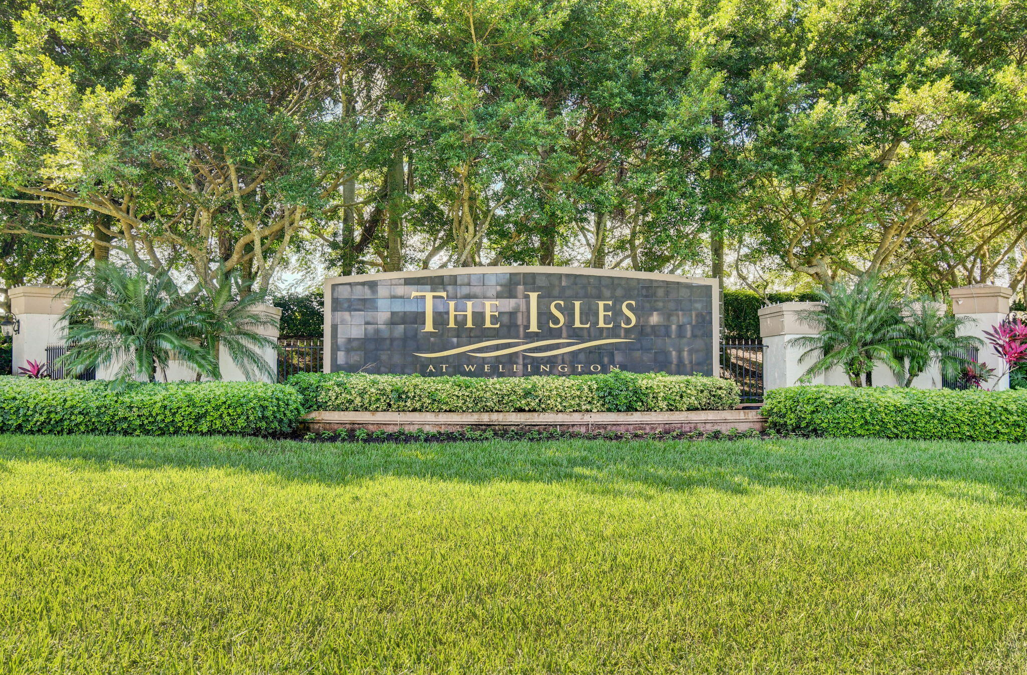 ISLES AT WELLINGTON 2 - Residential