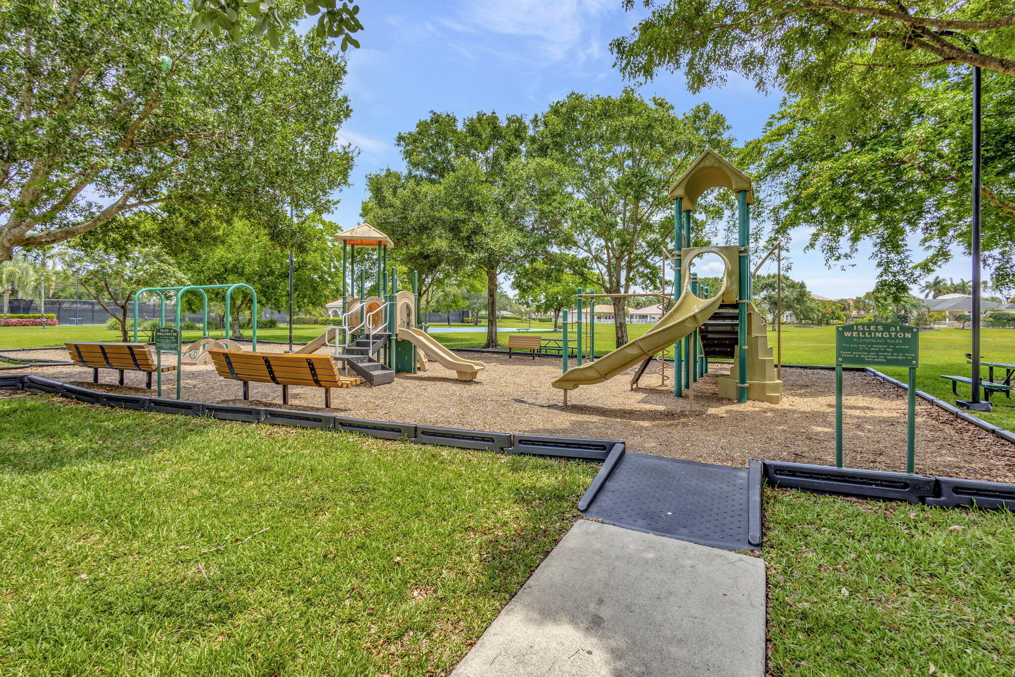 ISLES AT WELLINGTON 2 - Residential
