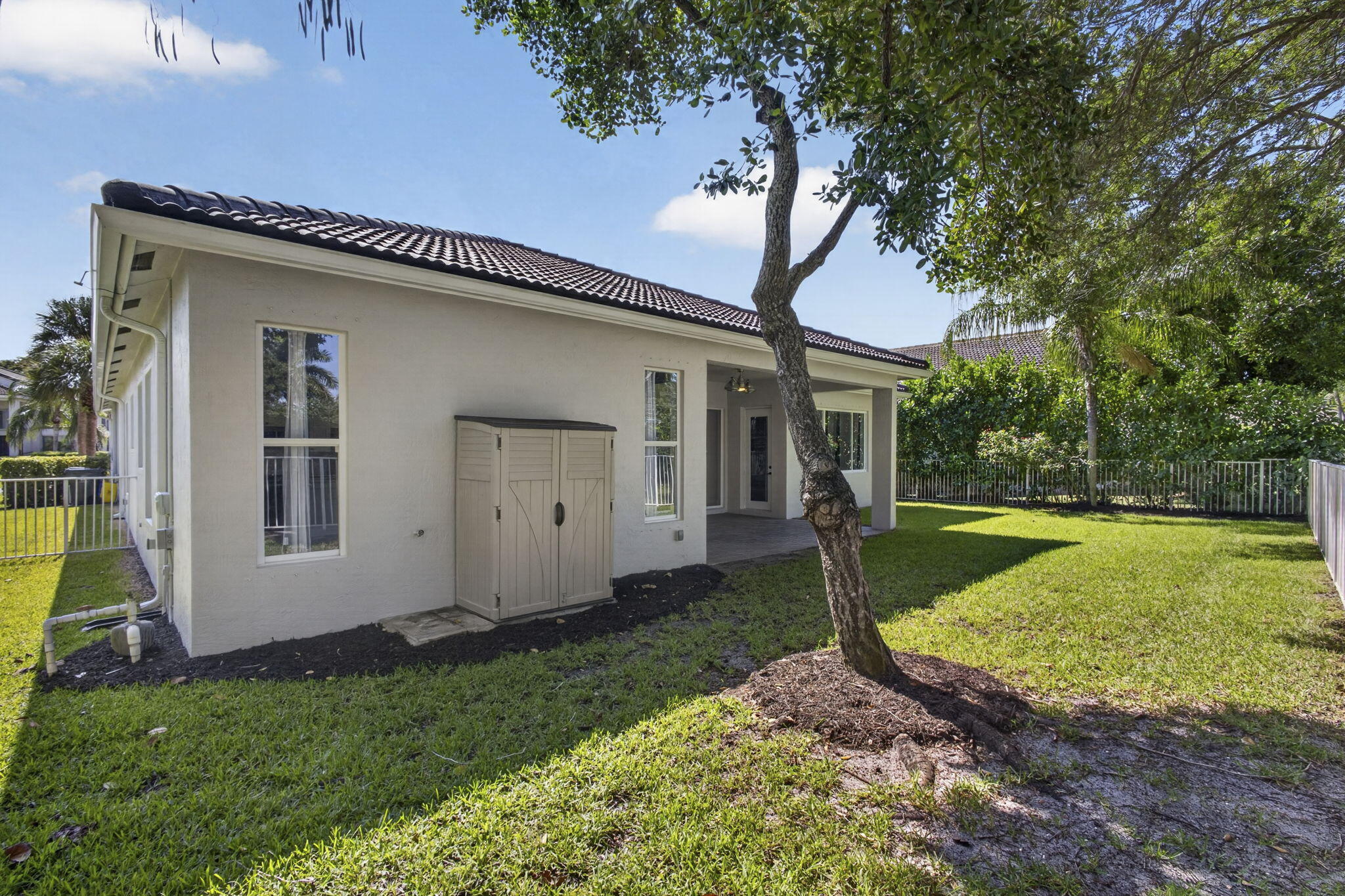 ISLES AT WELLINGTON 2 - Residential