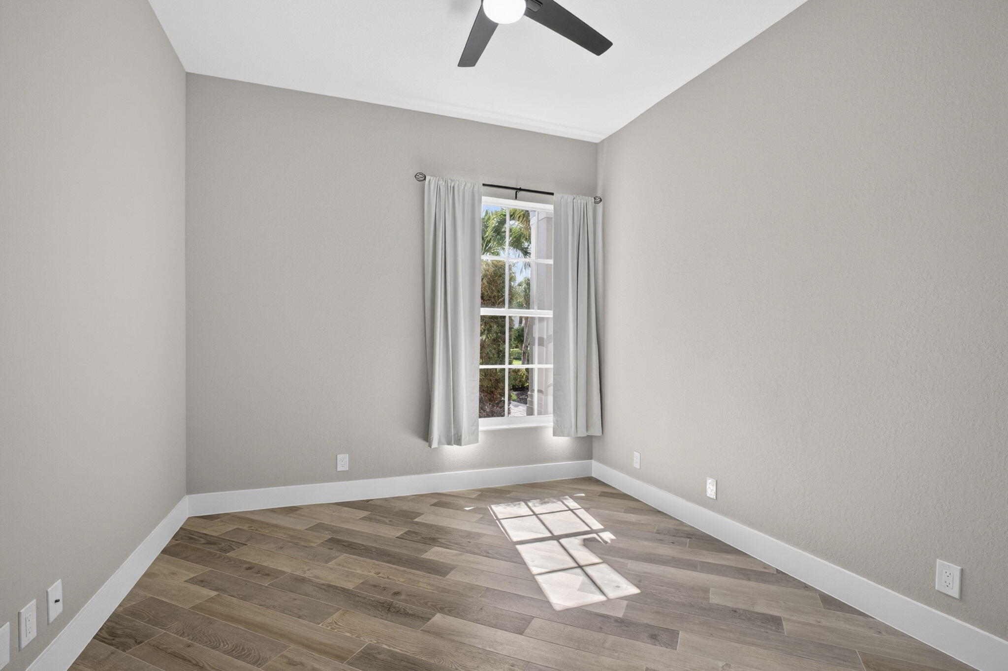 ISLES AT WELLINGTON 2 - Residential