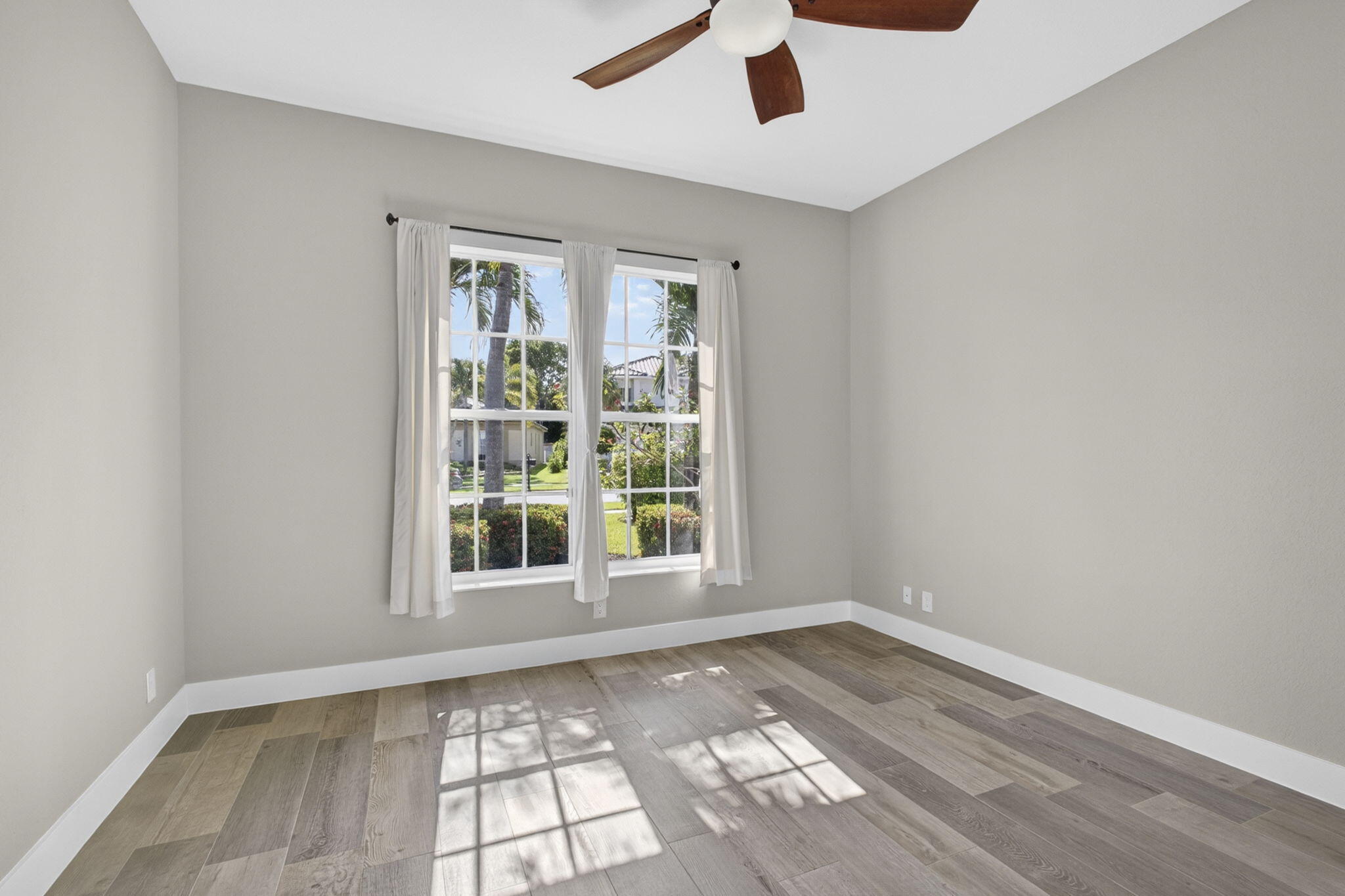 ISLES AT WELLINGTON 2 - Residential