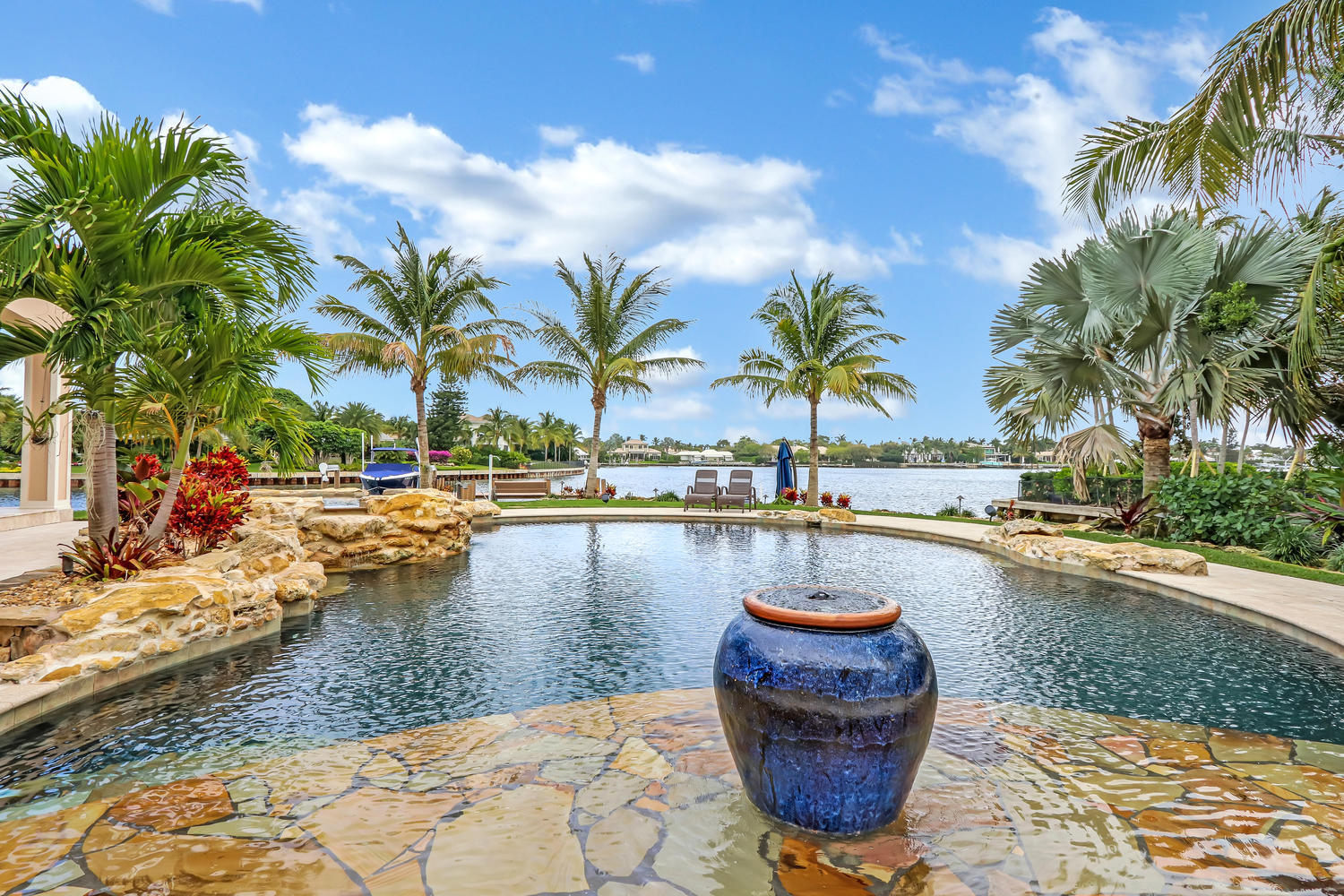 CAPTAINS KEY - Residential