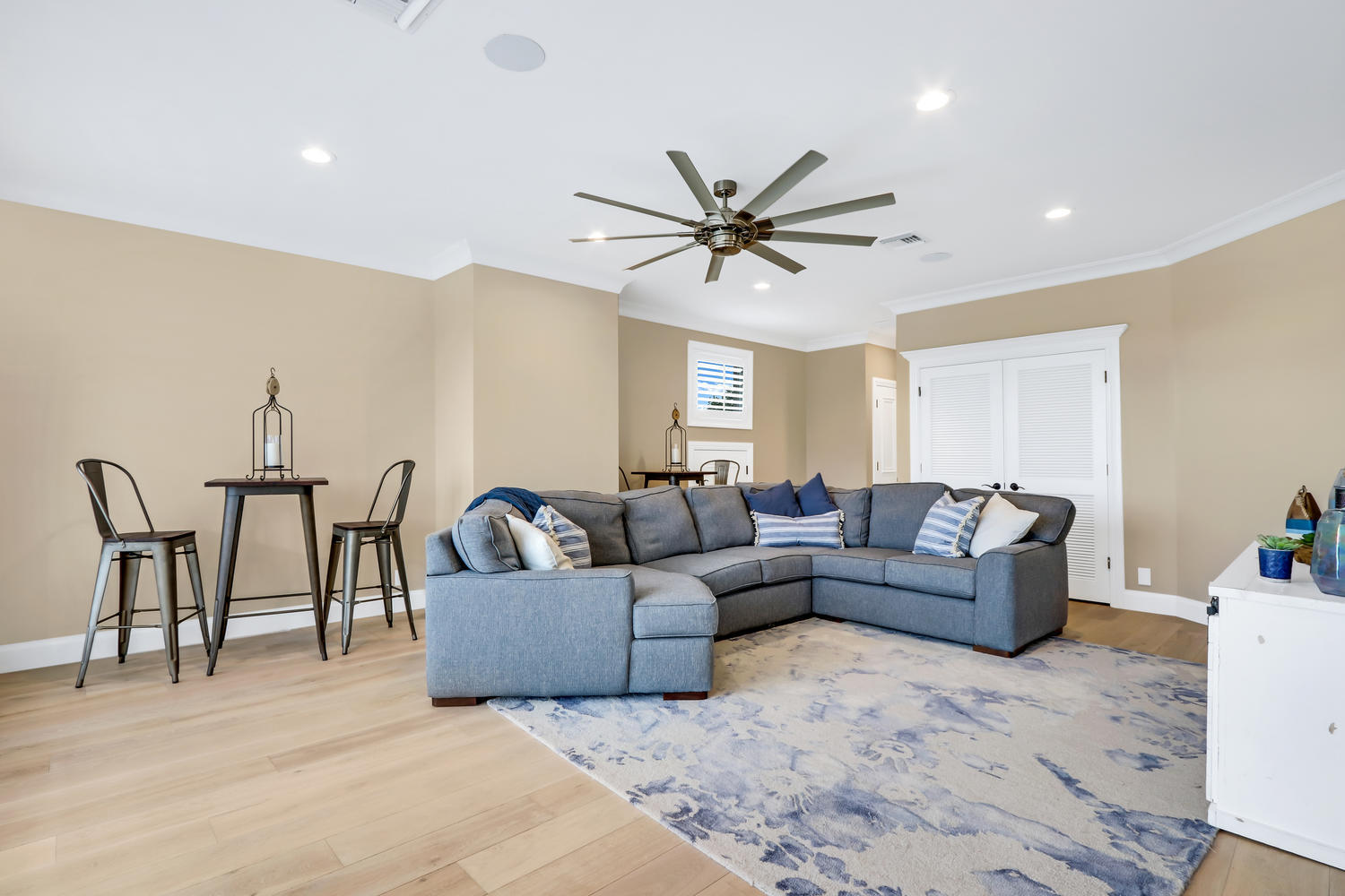 CAPTAINS KEY - Residential