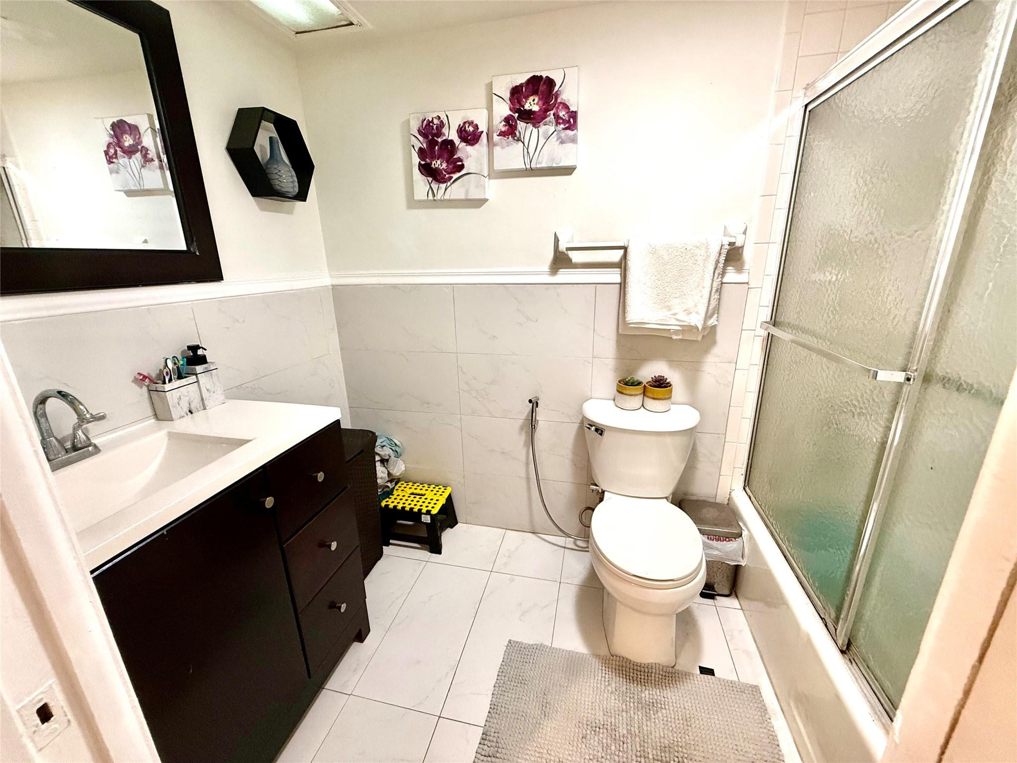 LAKE FOREST CONDO - Residential