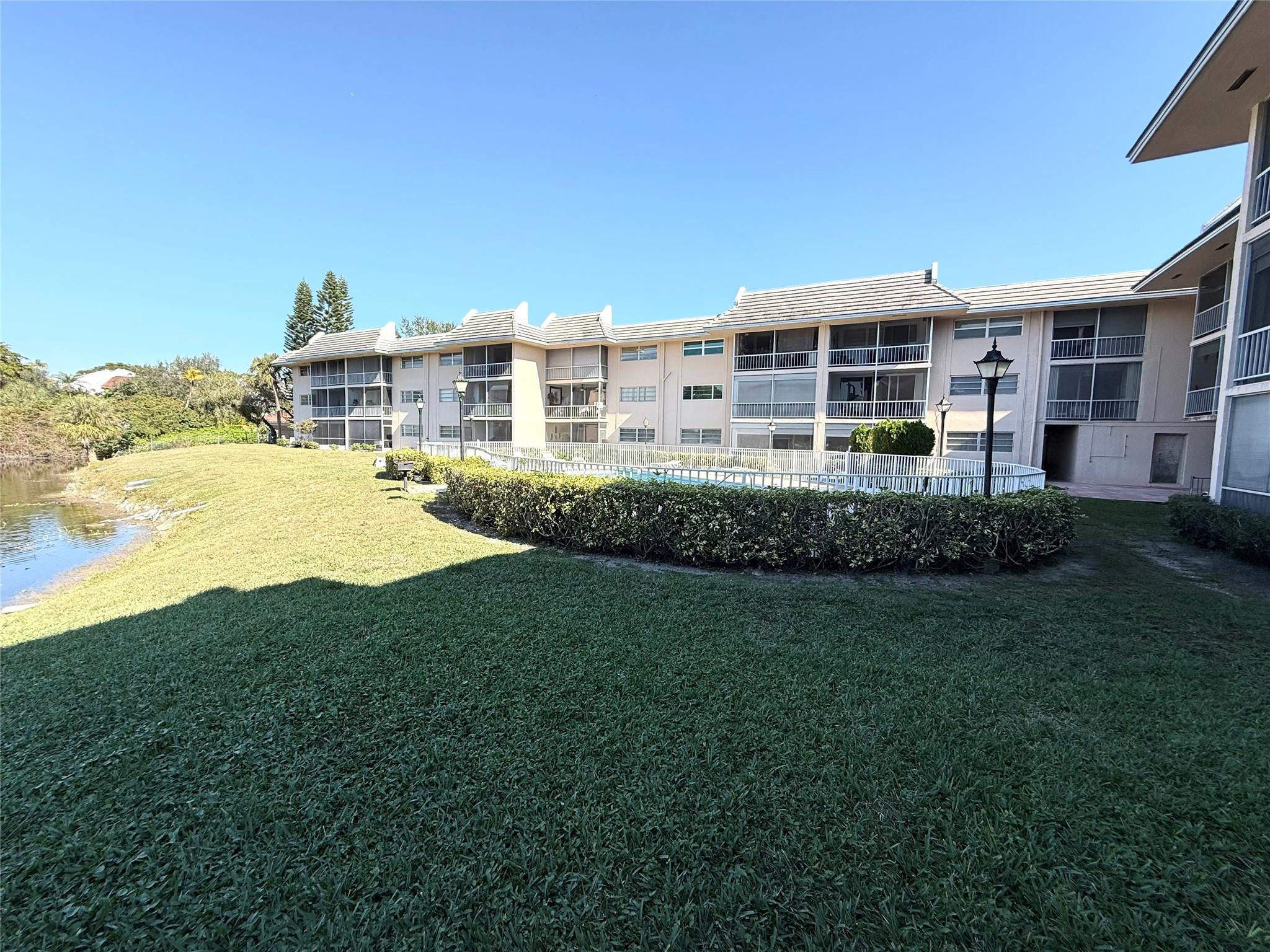 LAKE FOREST CONDO - Residential