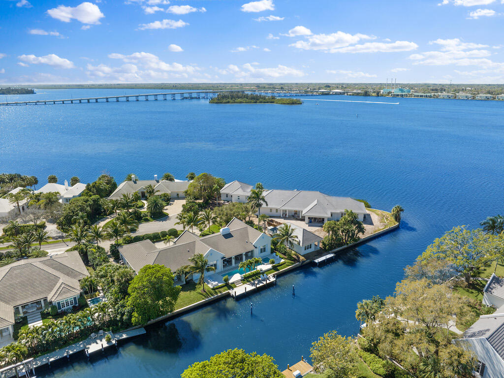 REPLAT OF RIOMAR BAY UNIT 1 - Residential