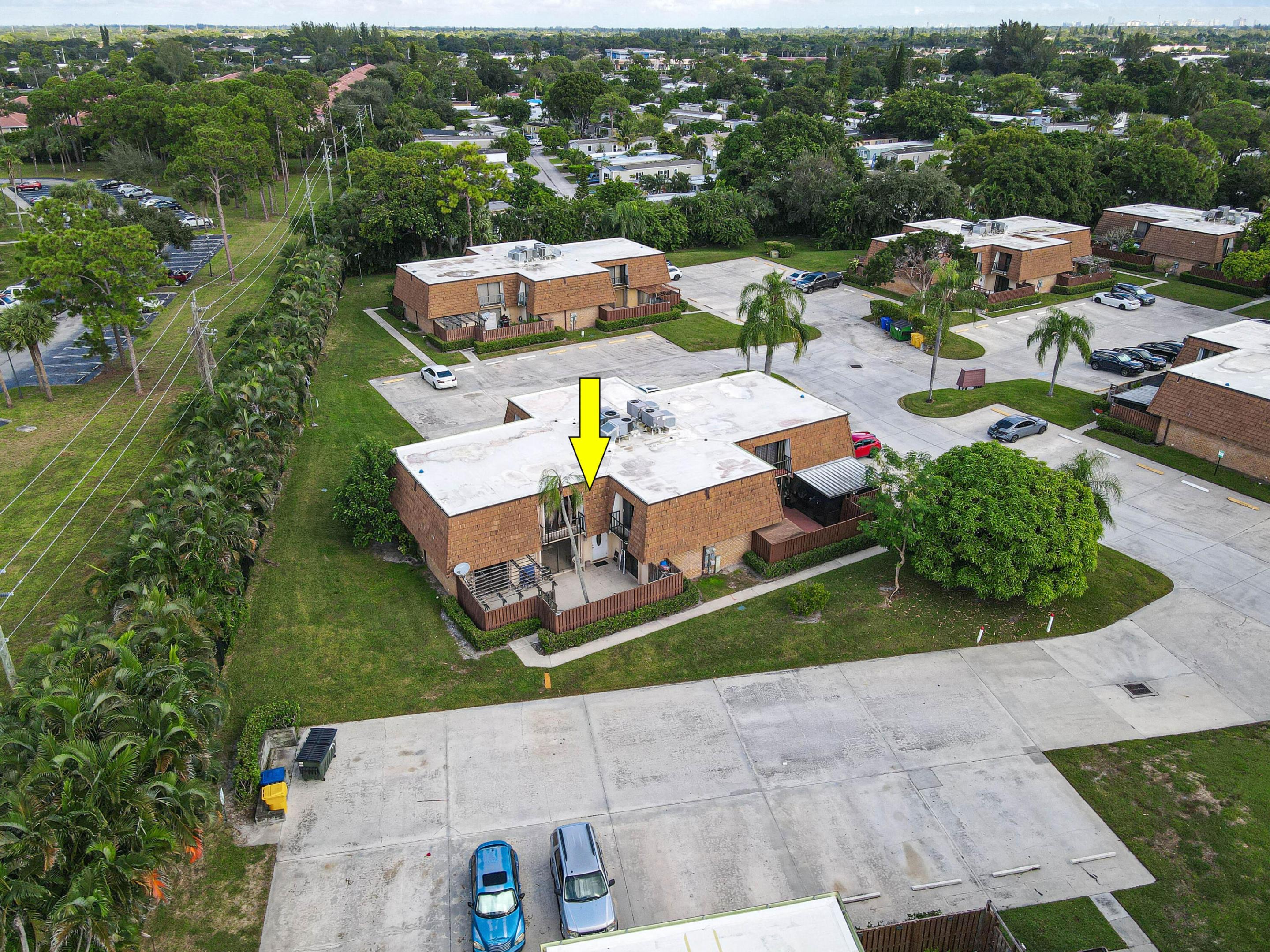 SHERWOOD LAKES - Residential