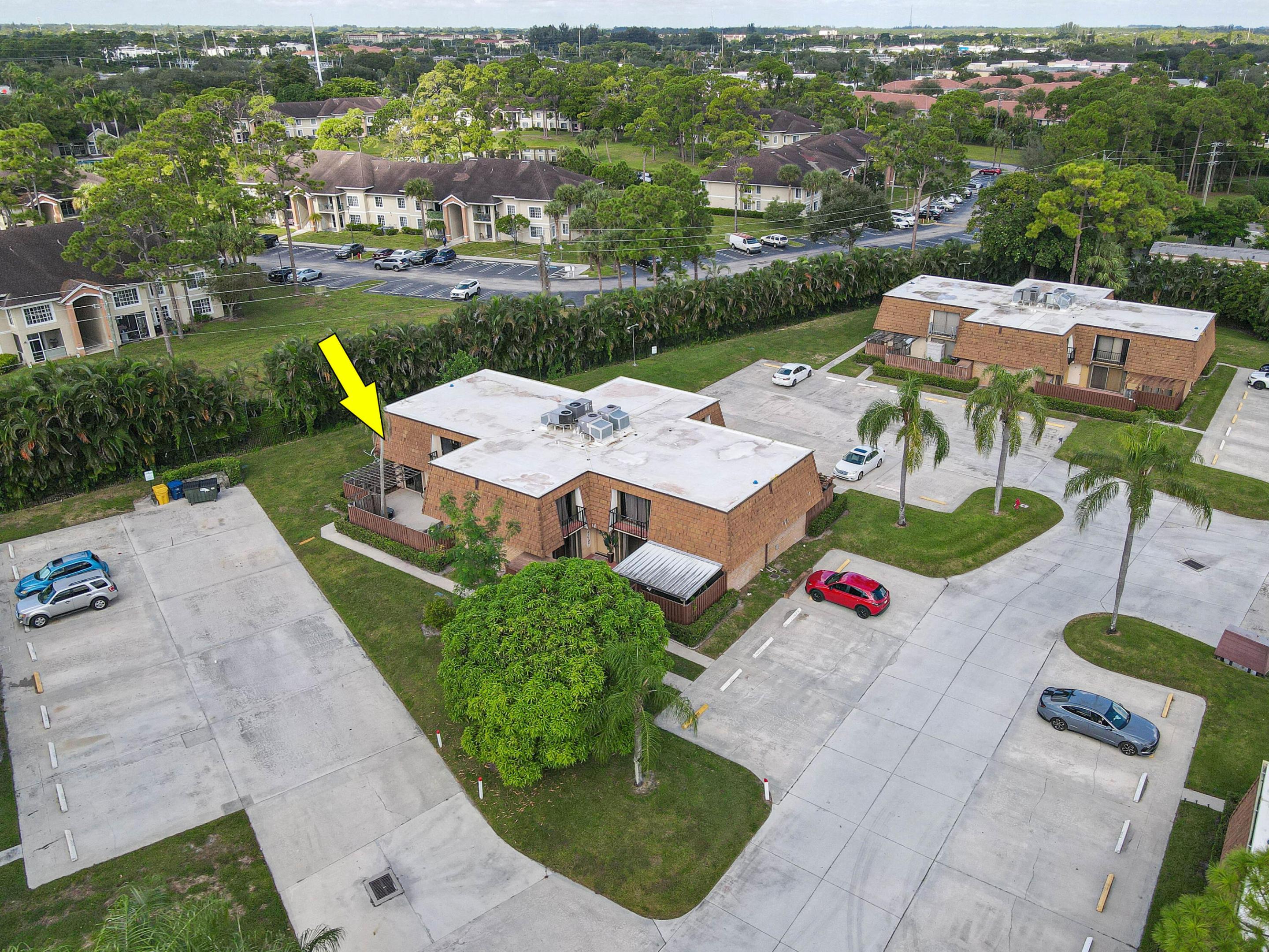 SHERWOOD LAKES - Residential