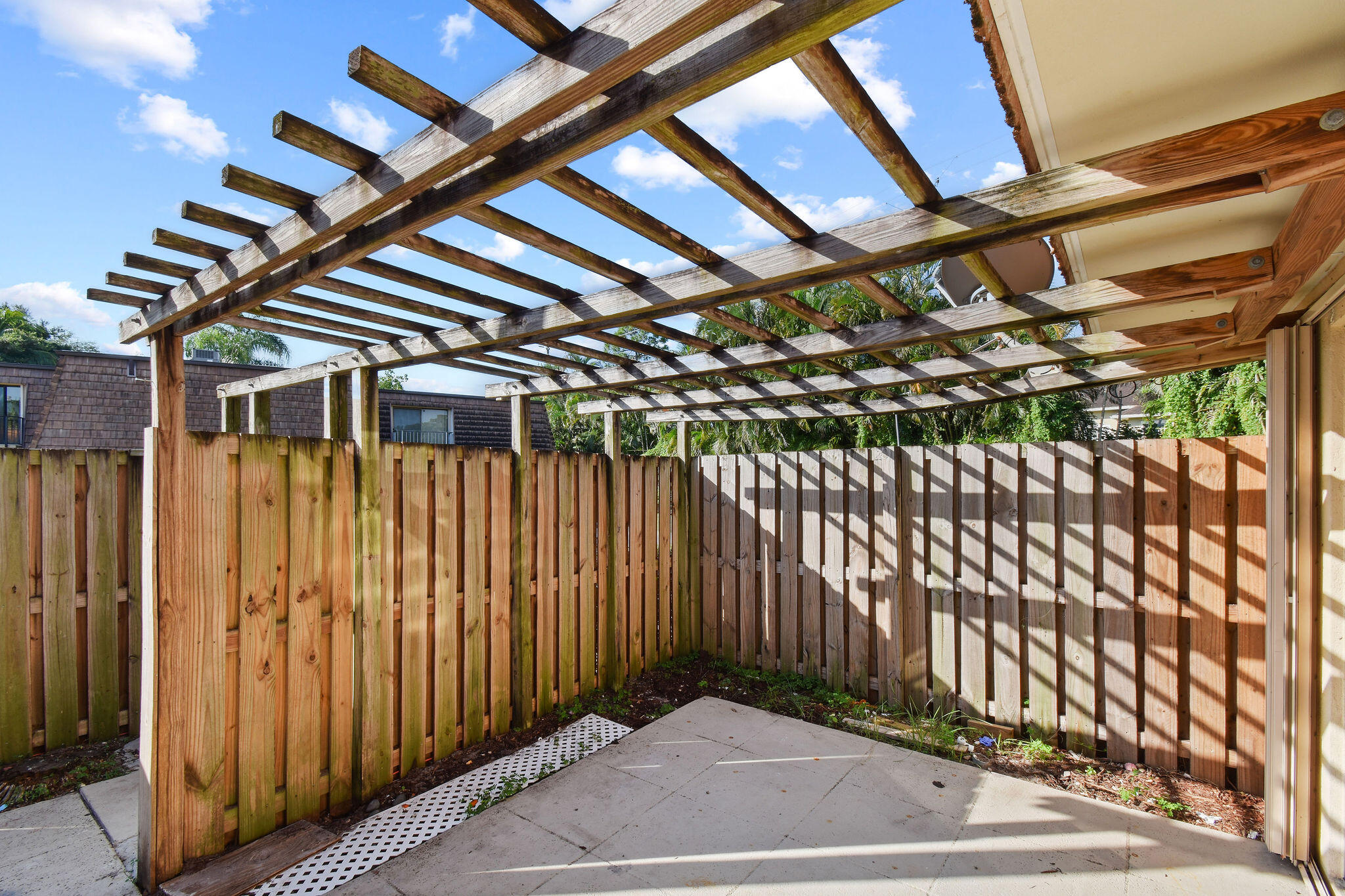 SHERWOOD LAKES - Residential
