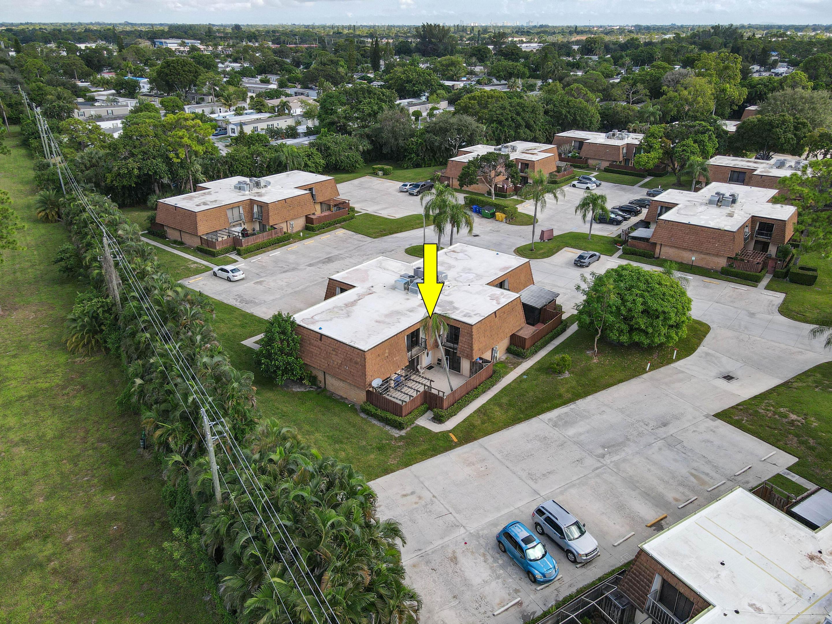 SHERWOOD LAKES - Residential