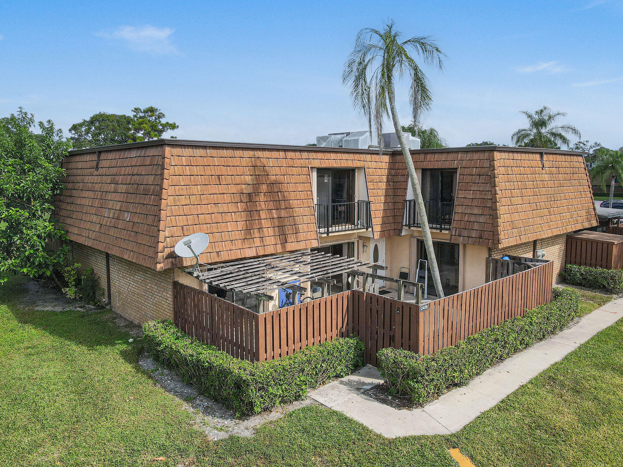 SHERWOOD LAKES - Residential