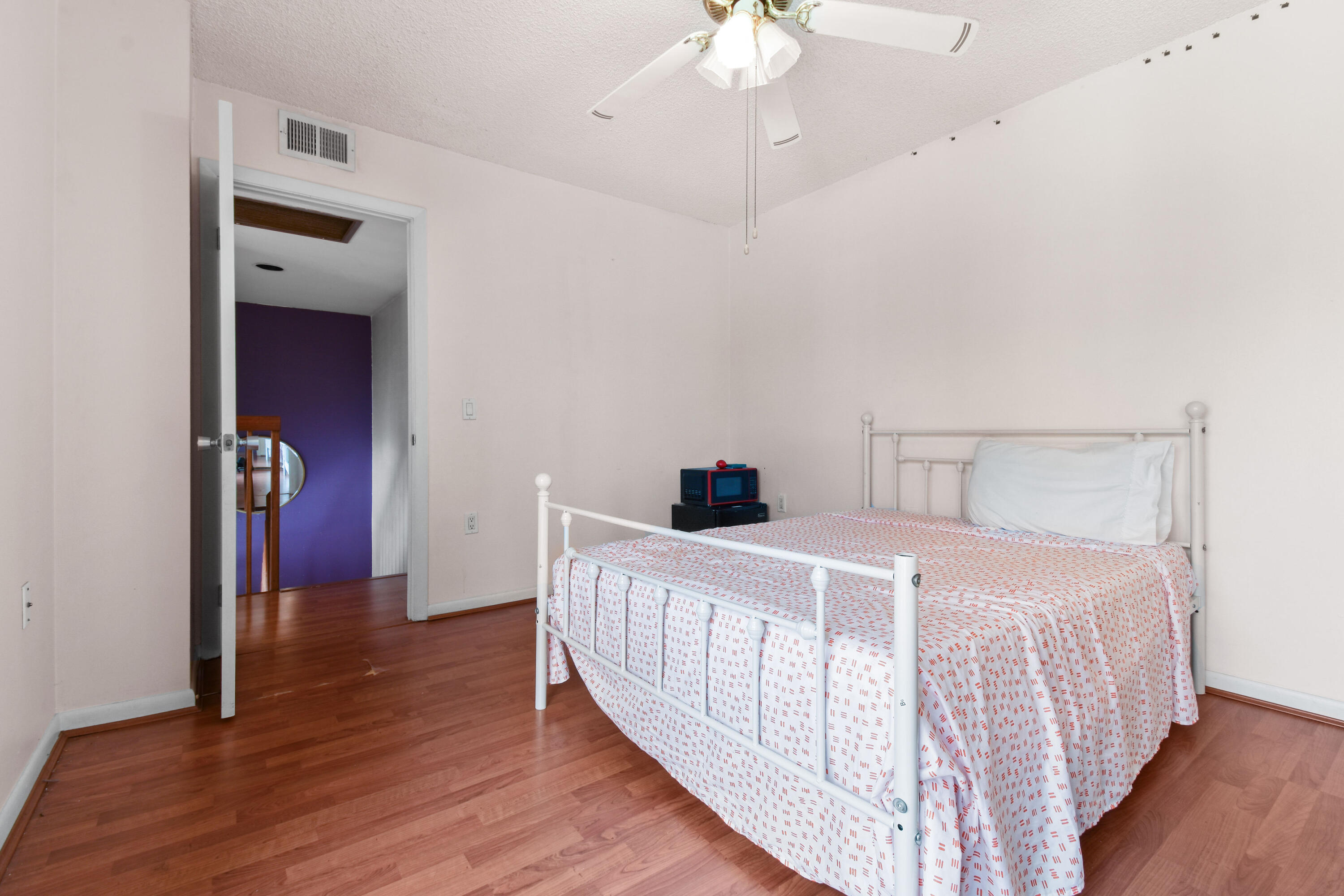 SHERWOOD LAKES - Residential