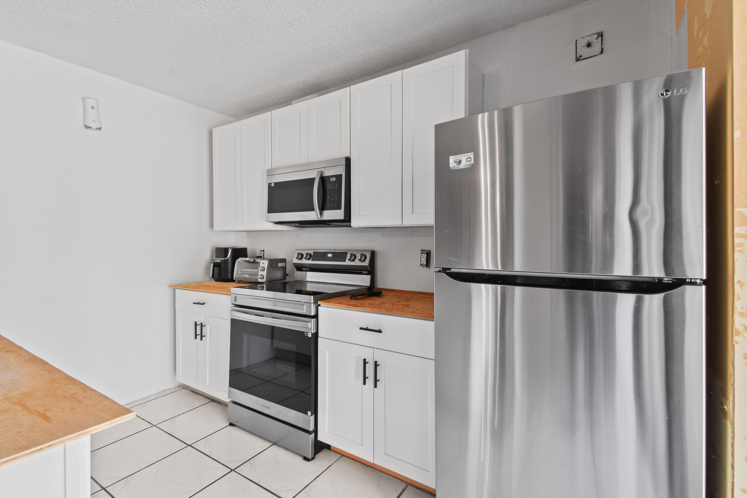 SHERWOOD LAKES - Residential