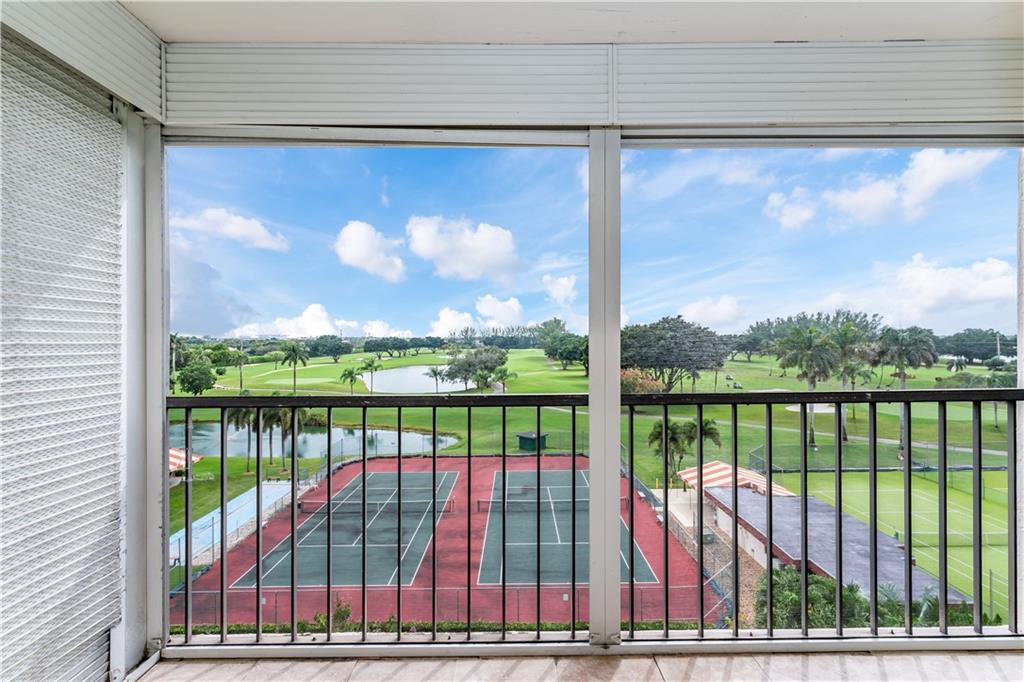 Hollybrook Golf & Tennis - Residential