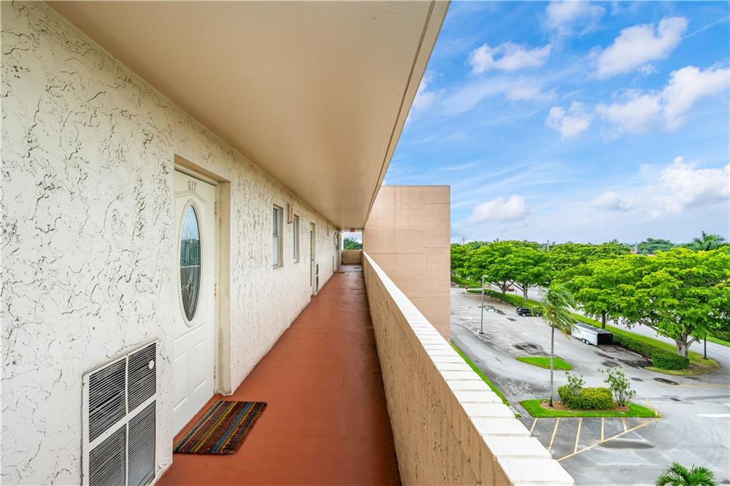 Hollybrook Golf & Tennis - Residential