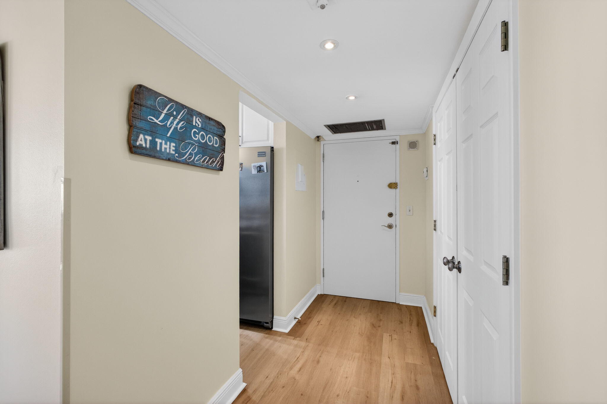 AQUARIUS CONDO - Residential